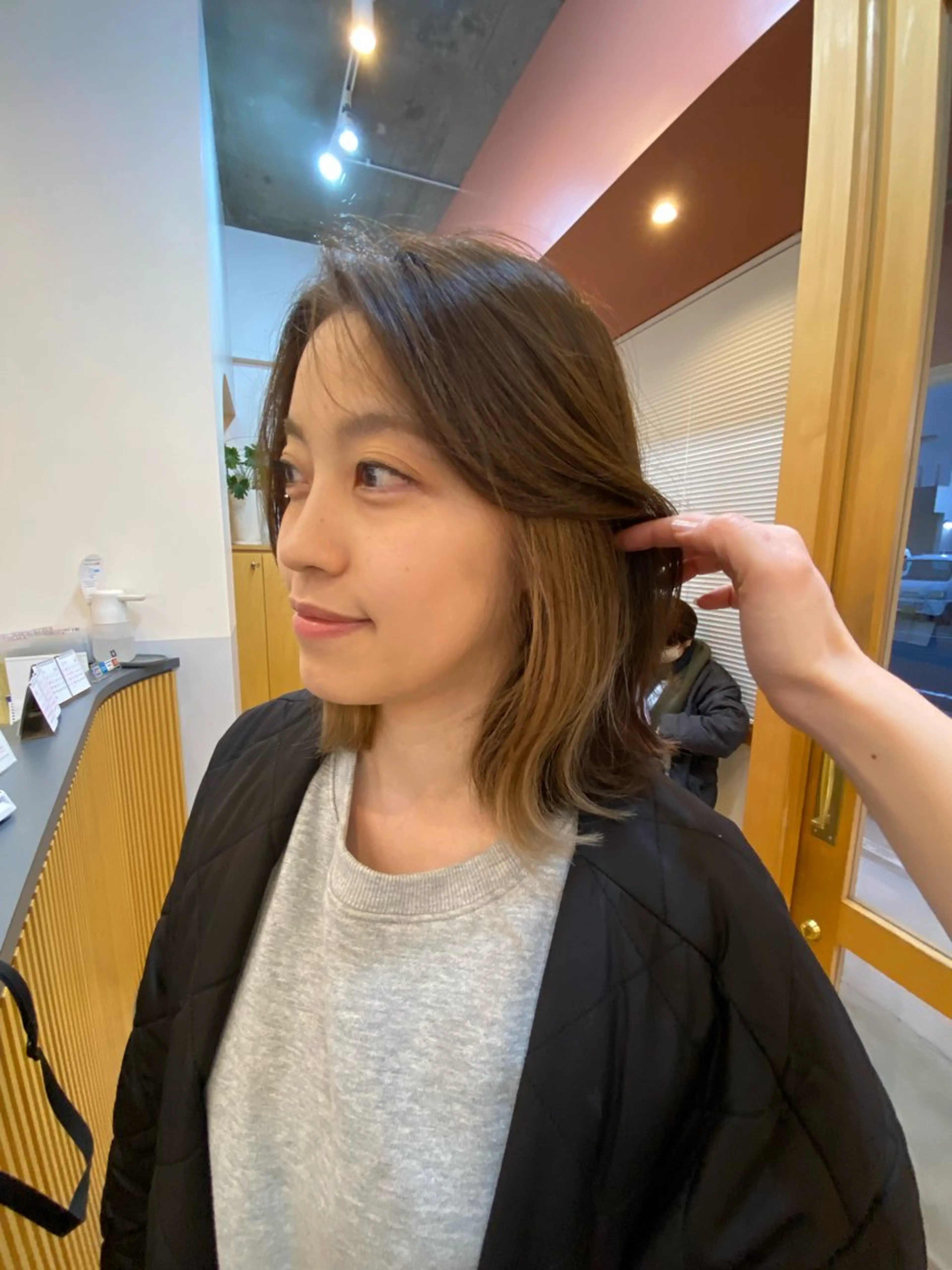 ミディアム 艶カラー／ストレート かとうゆうき🍯のヘアスタイル