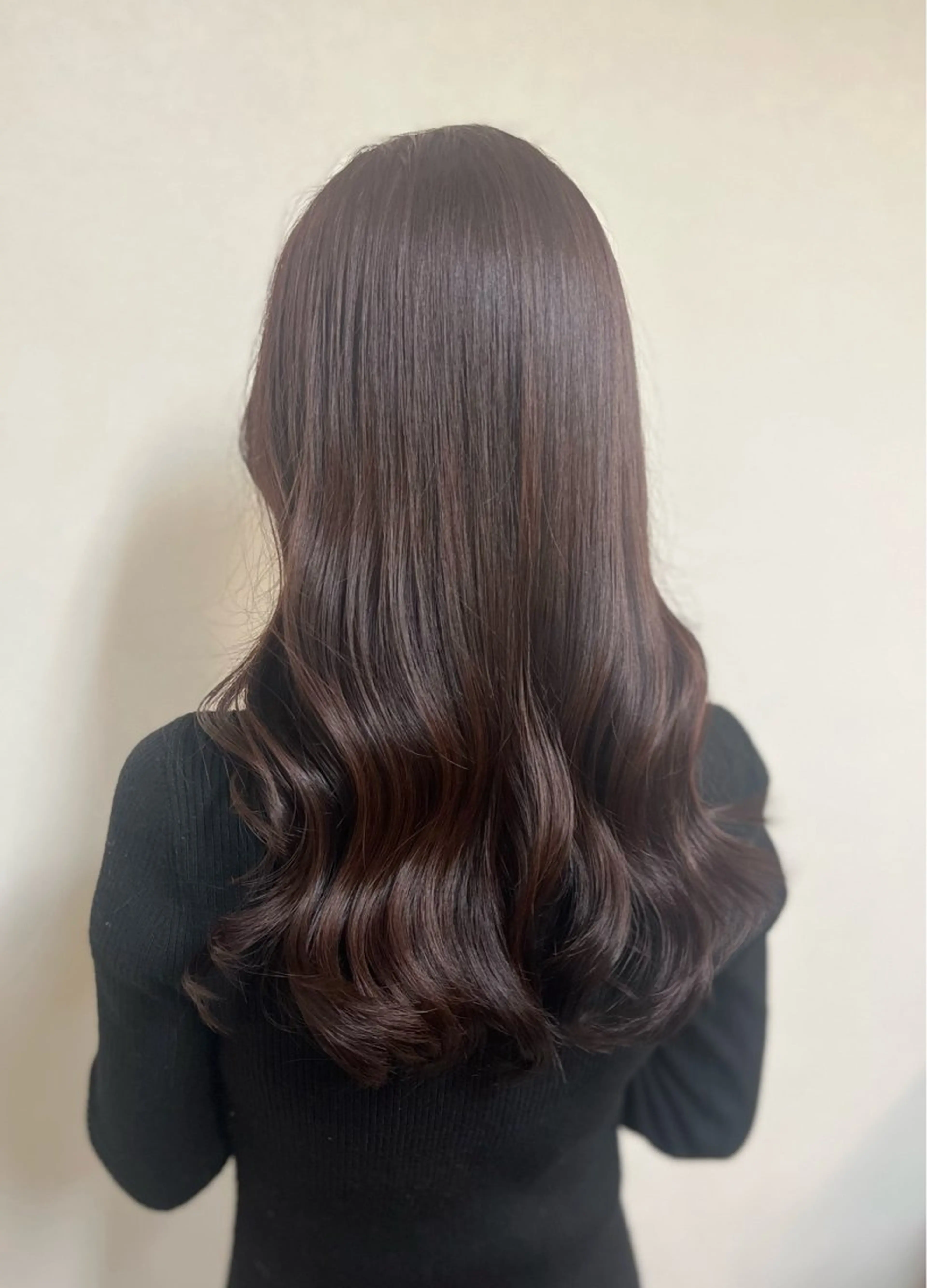 ロング ヘアカラー トリートメント ヘアセット 縮毛矯正✨グレー ジュカラー✨MOEのヘアスタイル