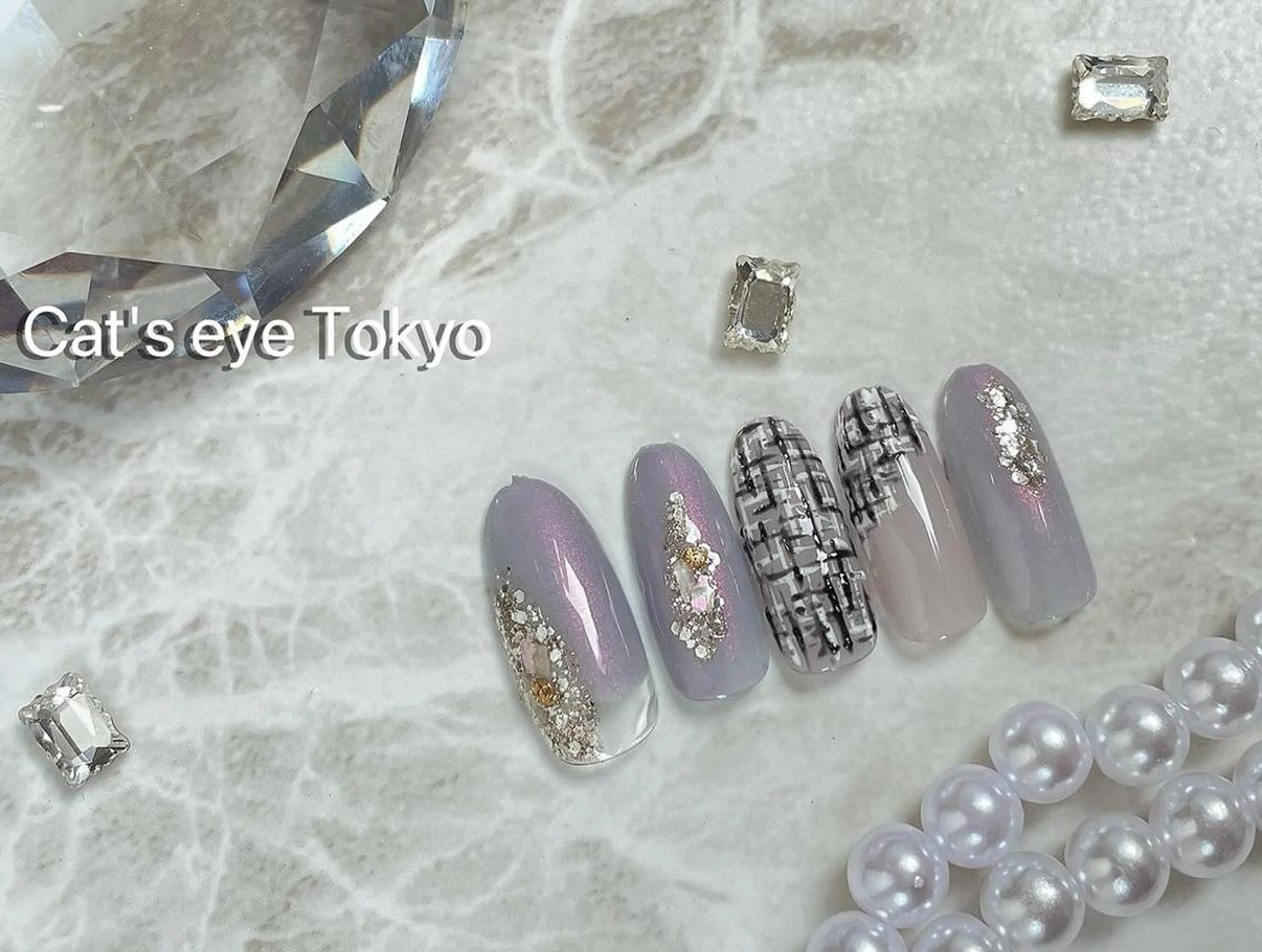 ネイル アートネイル べっ甲ネイル ジェルネイル マグネットネイル ミラーネイル Cat's eye TOKYO 新宿店のネイルデザイン