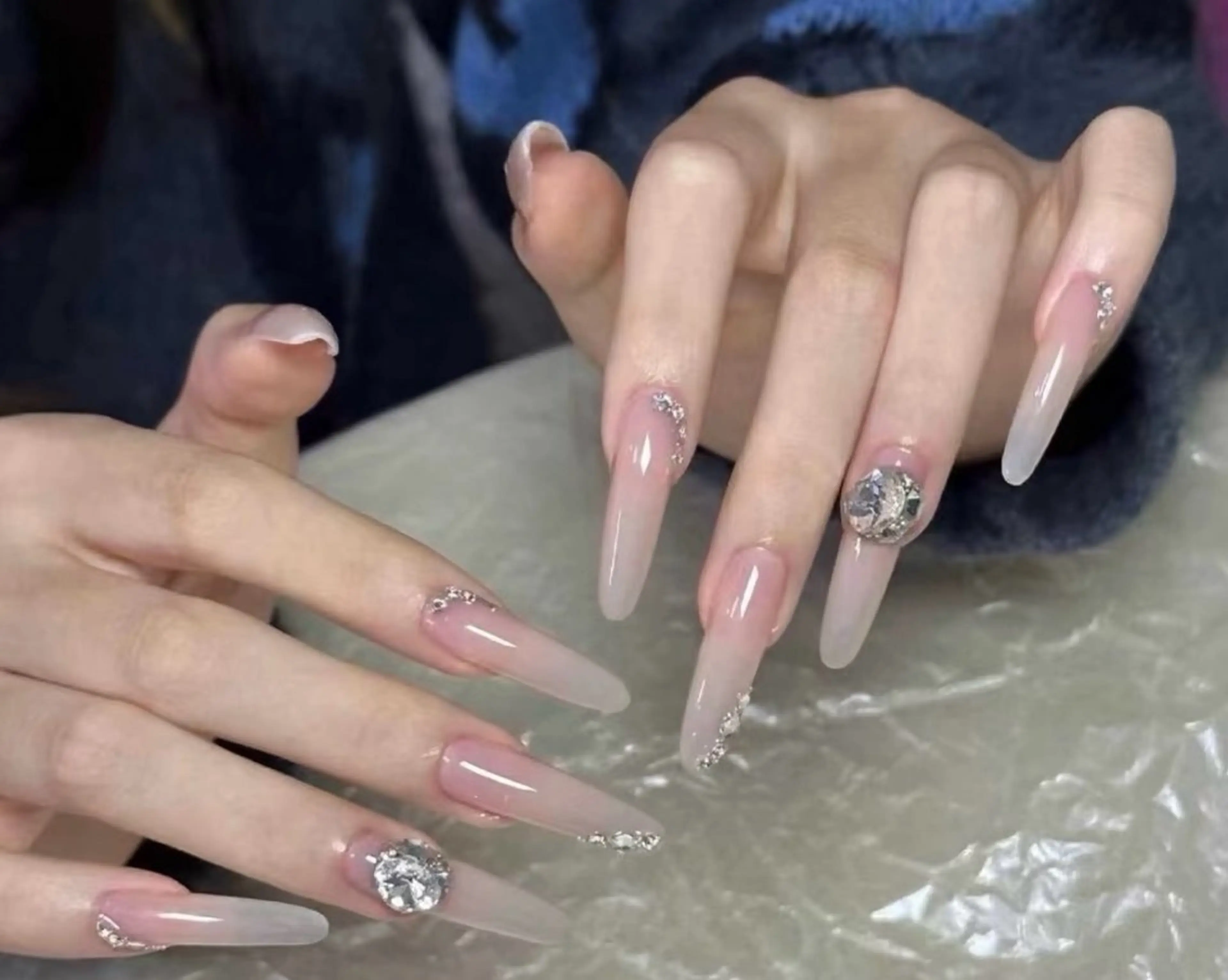 ネイル チークネイル 長さ出し フレンチネイル ガーリー 韓国ネイル sun nail池袋 モデル募集のネイルデザイン