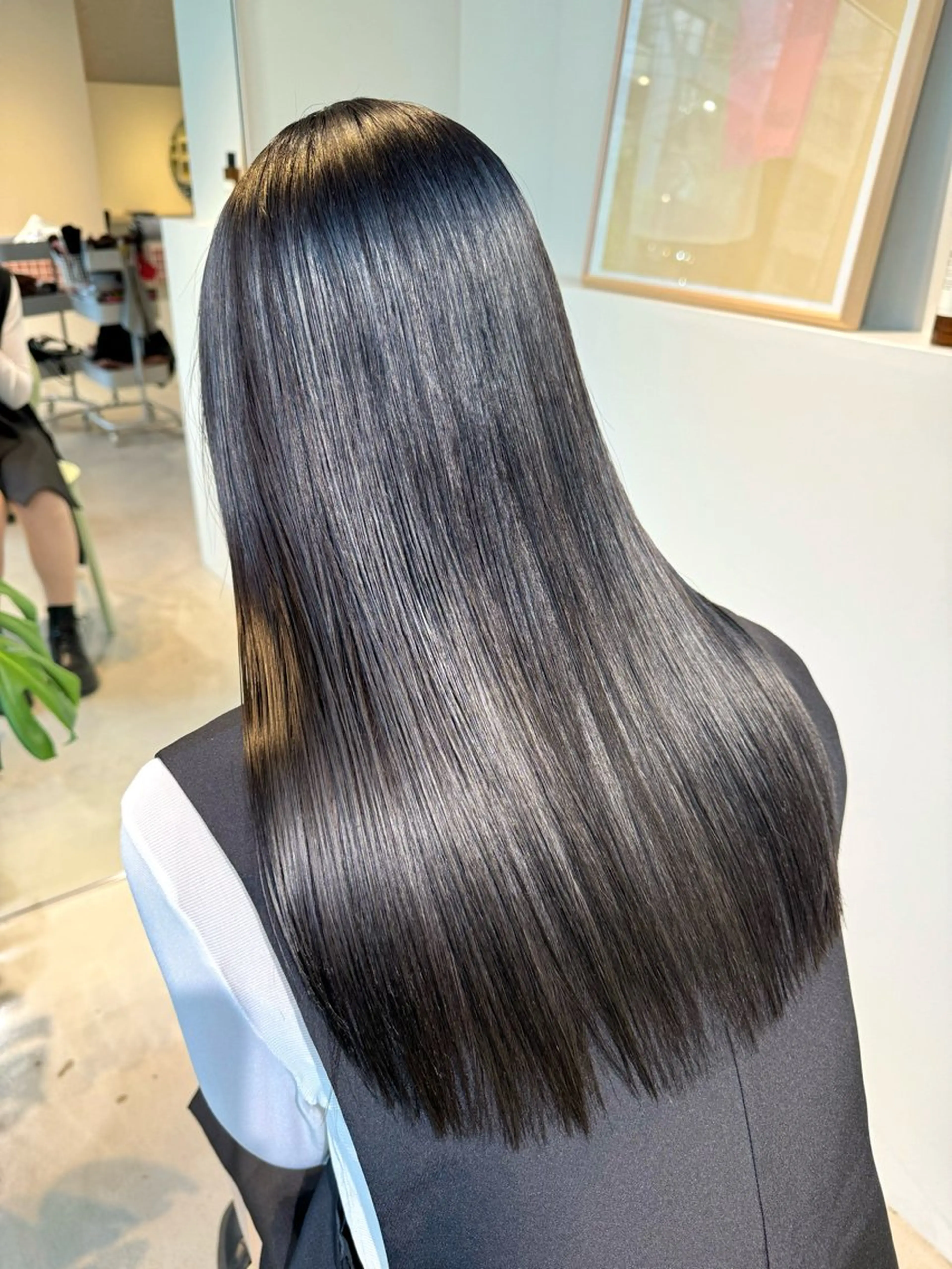 ロング カラー アディクシーカラー アッシュ ベージュカラー グレージュ オリーブカラー 髪質改善マスター 長尾勇弥/梅田中津のヘアスタイル
