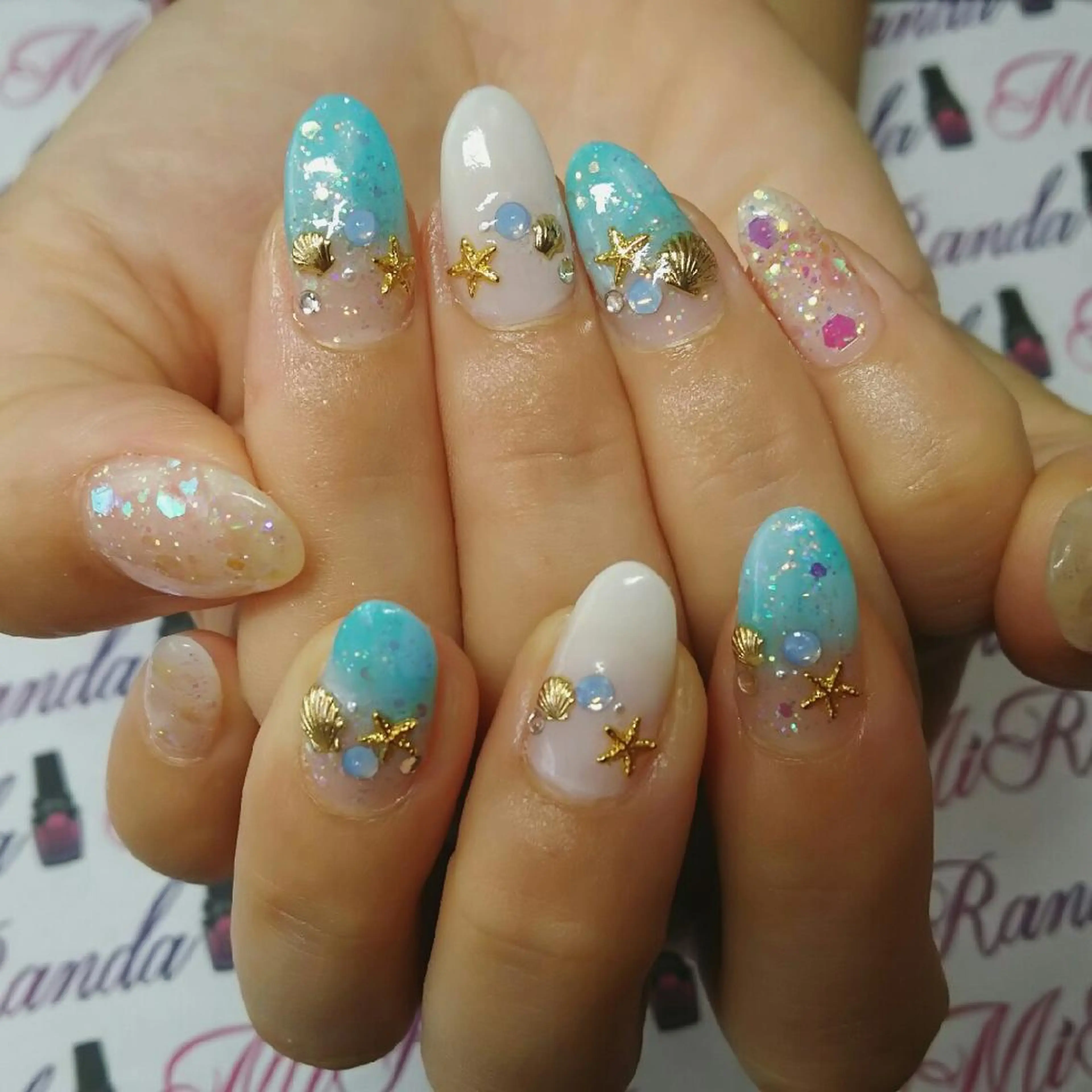 ネイル MiRanda 保坂 舞のネイルデザイン