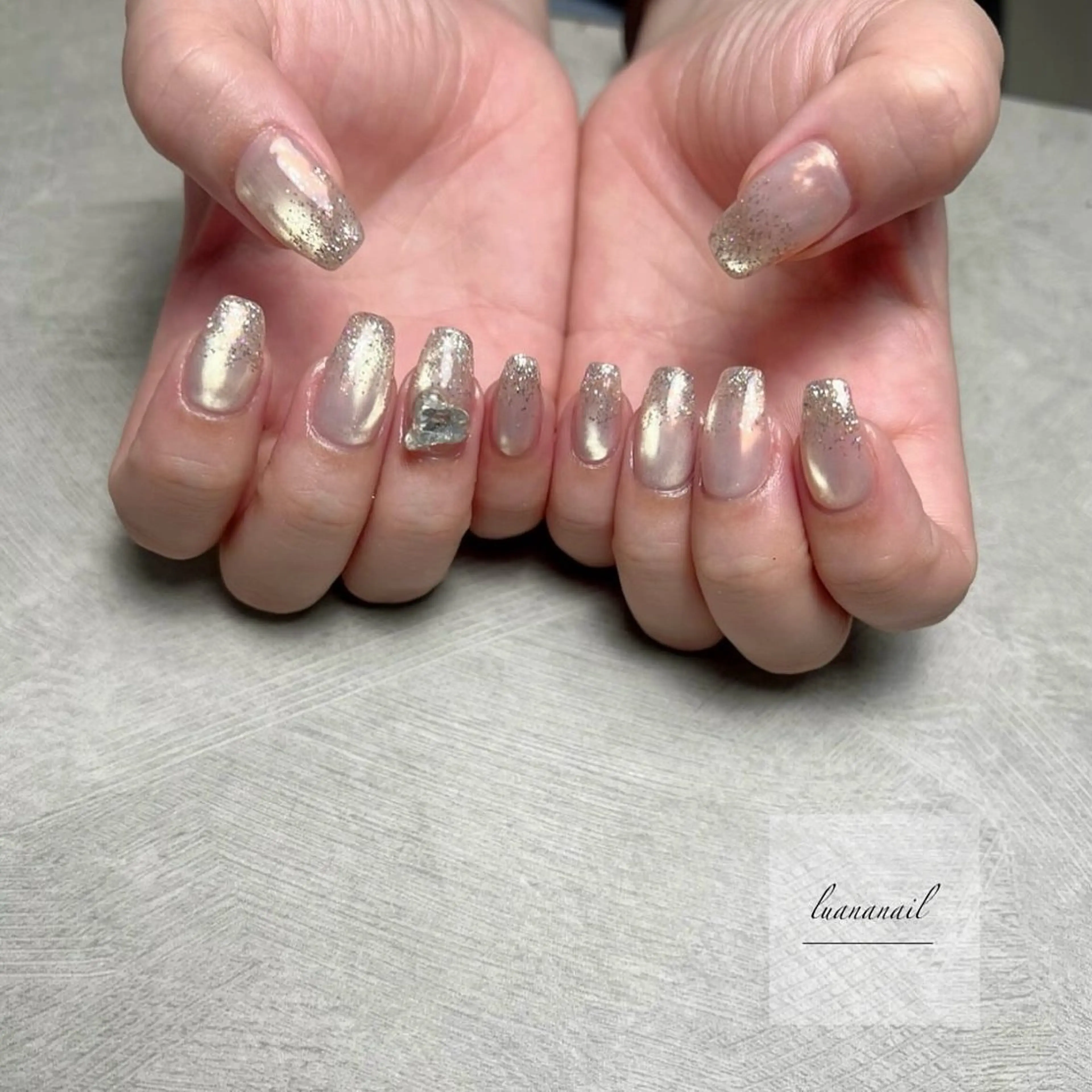 ネイル フラッシュネイル マグネットネイル ハンドネイル luana nailのネイルデザイン