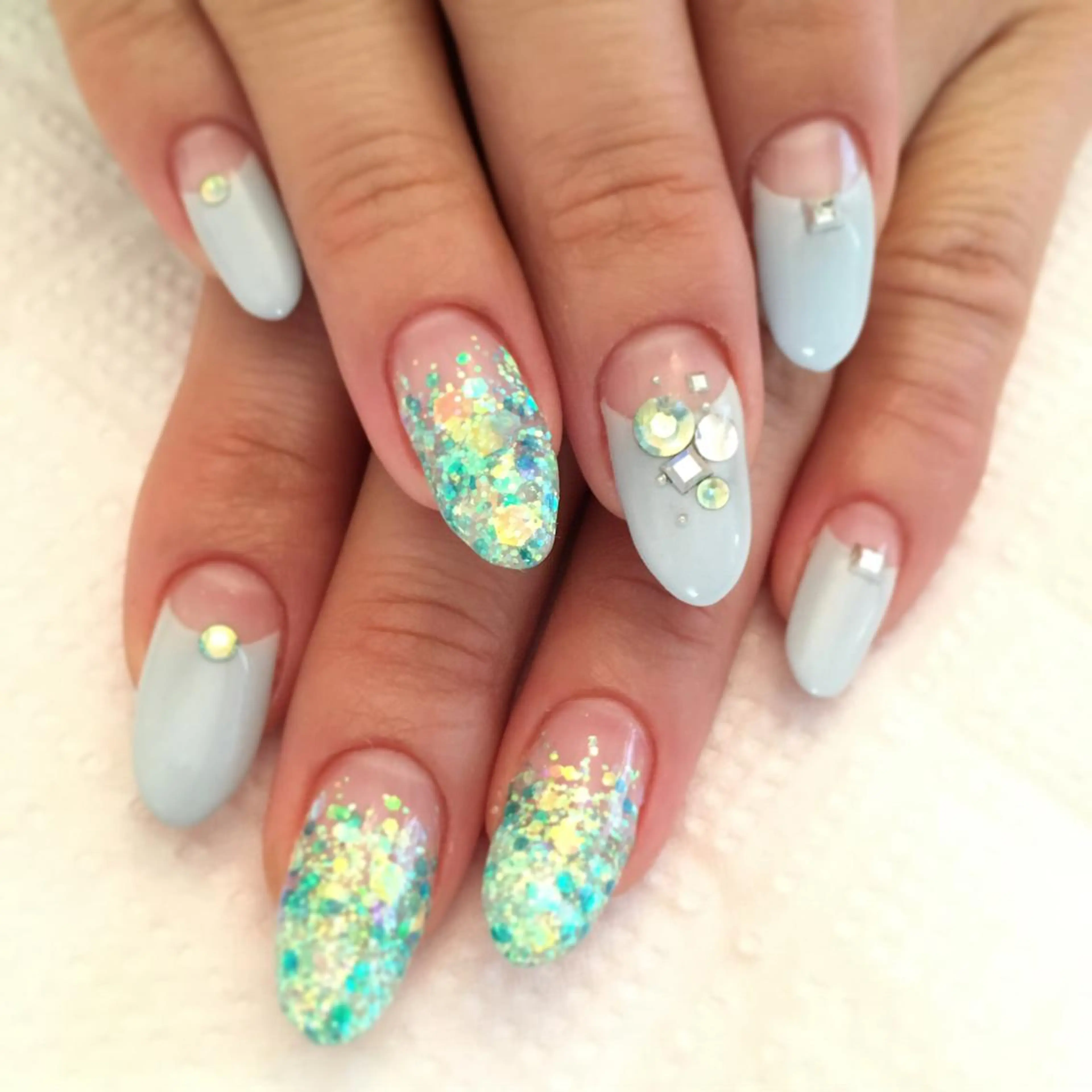 ネイル 髙城 亜紀のネイルデザイン