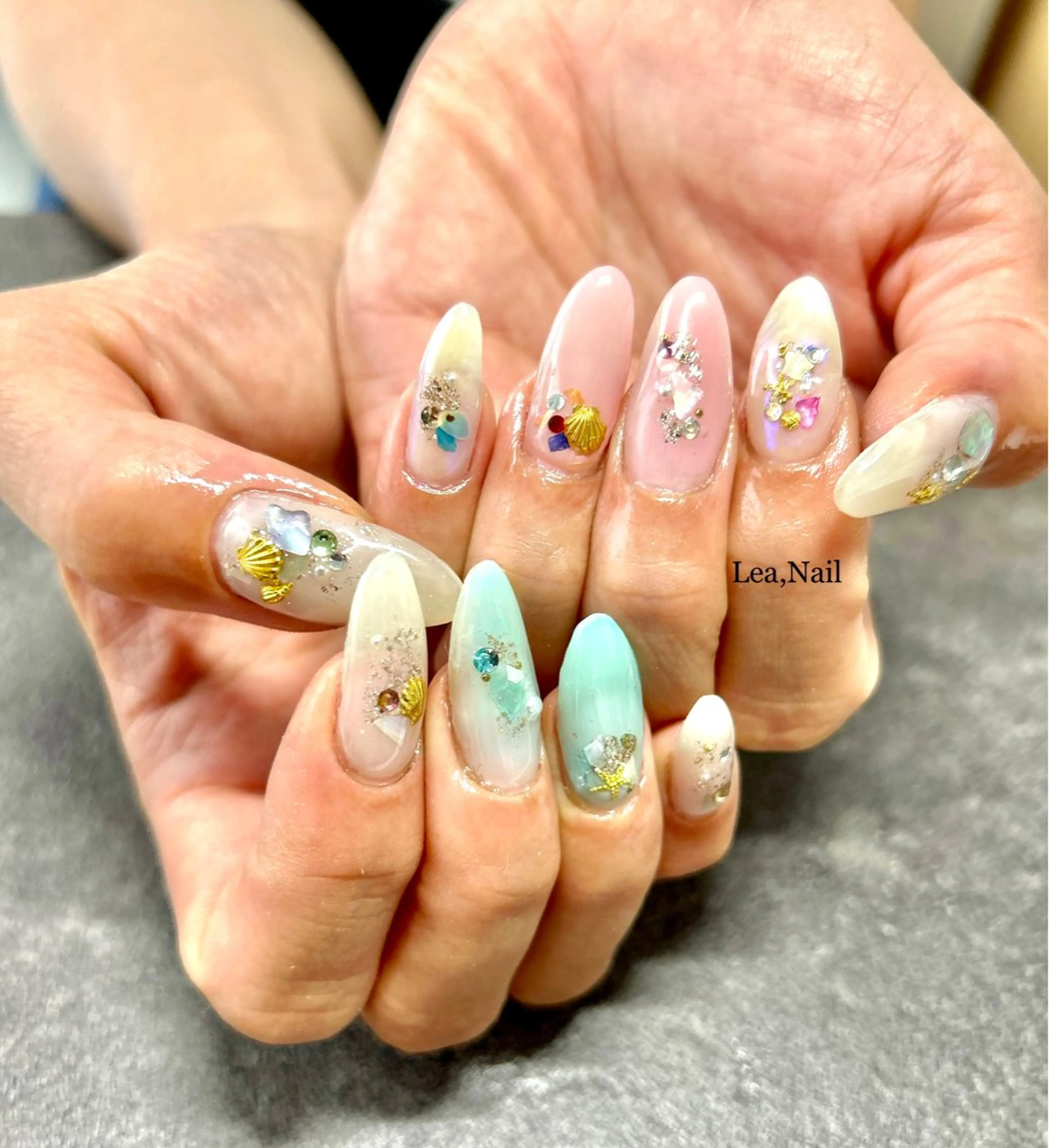 ネイル ハンドネイル 松橋 愛のネイルデザイン