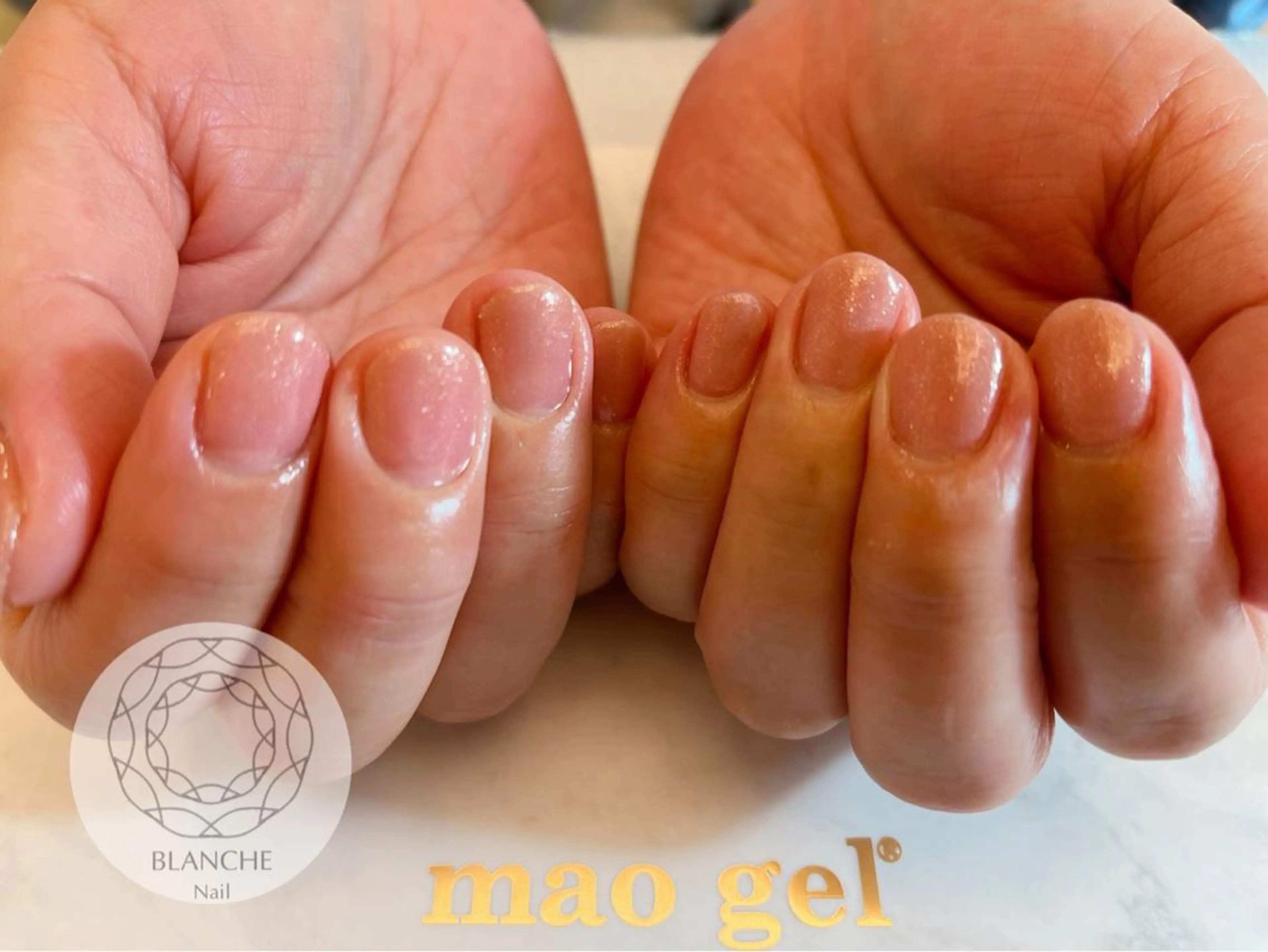 ネイル ジェルネイル ラメ(グリッター) オフィスネイル ピンク シンプルネイル BLANCHE Nailのネイルデザイン