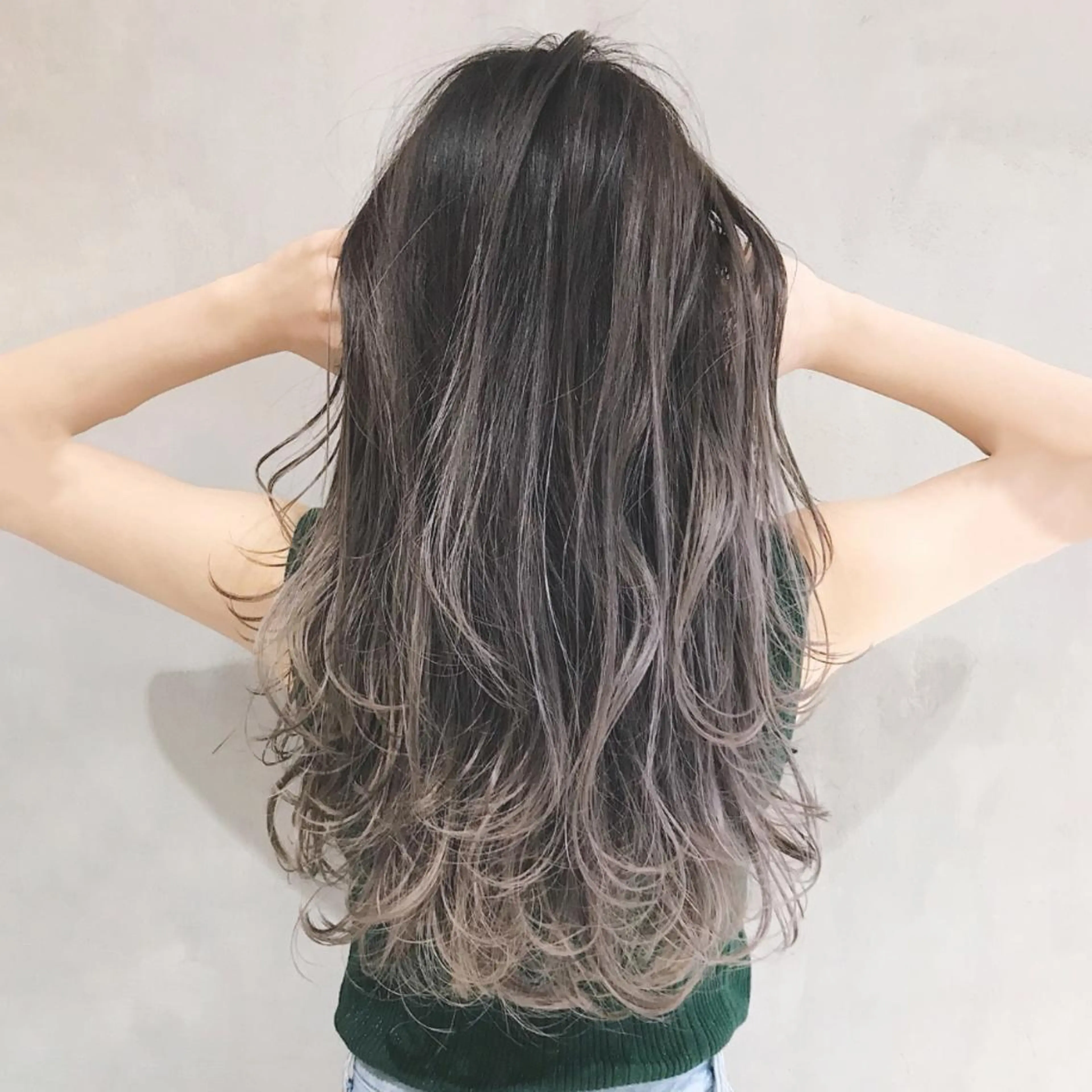 ロング カラー パーマ ヘアアレンジ グレージュ ITbyALBUM 浦和店のヘアスタイル