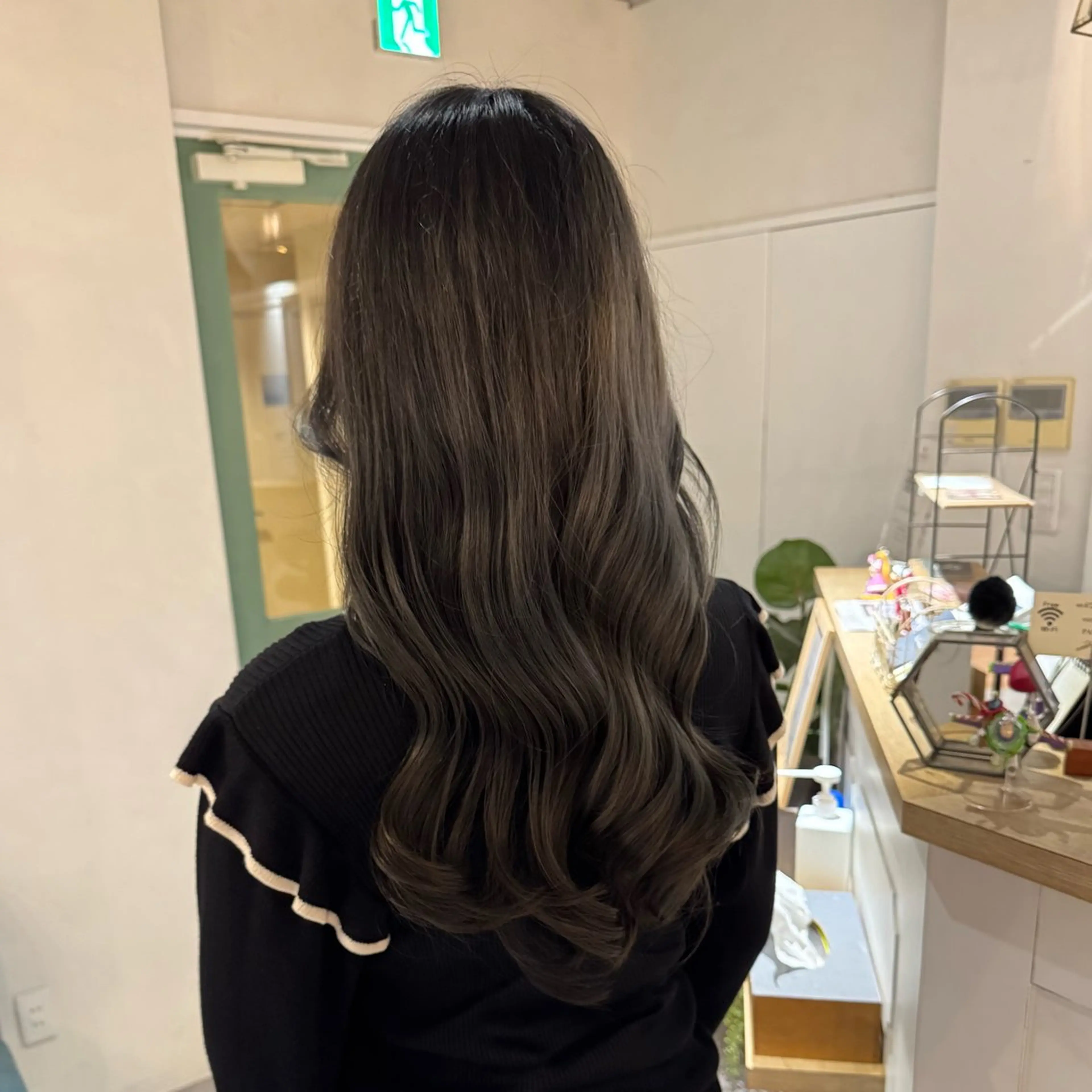 ロング カラー い な み ま なのヘアスタイル