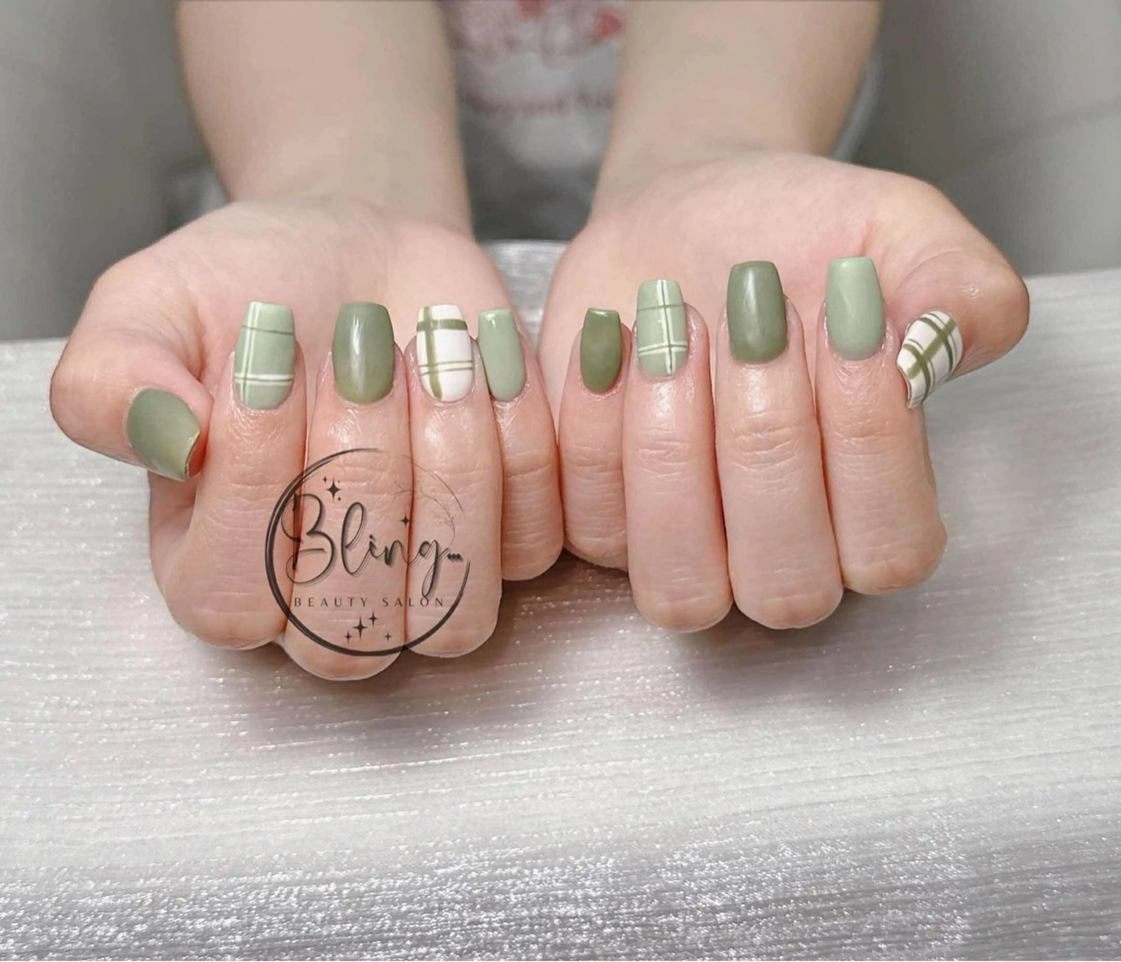 ネイル 長さ出し フレンチネイル 韓国ネイル レース マグネットネイル ハンドネイル yuna ユナのネイルデザイン