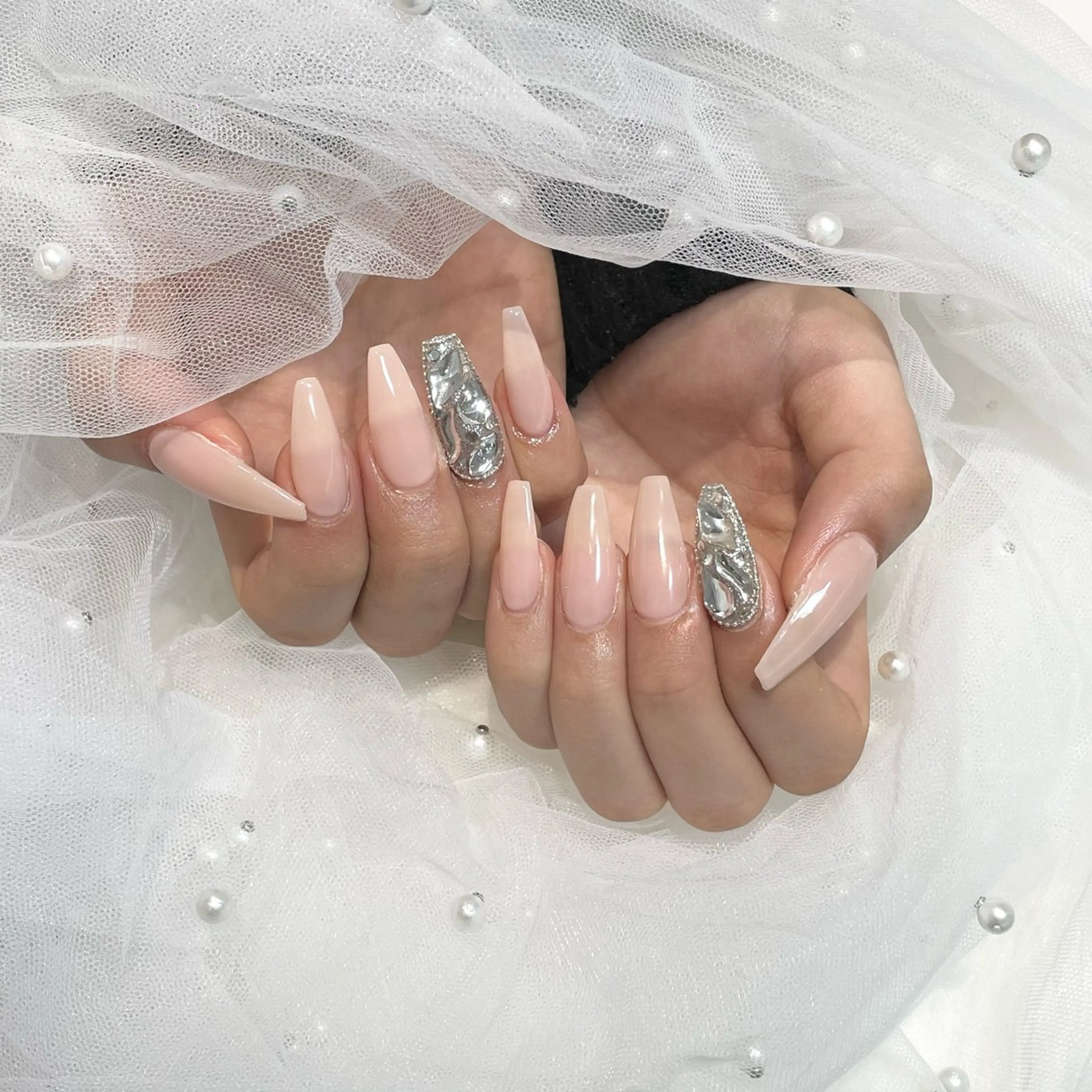ネイル 長さ出し ネイルチップ ハンドネイル WISTERIA midoriのネイルデザイン
