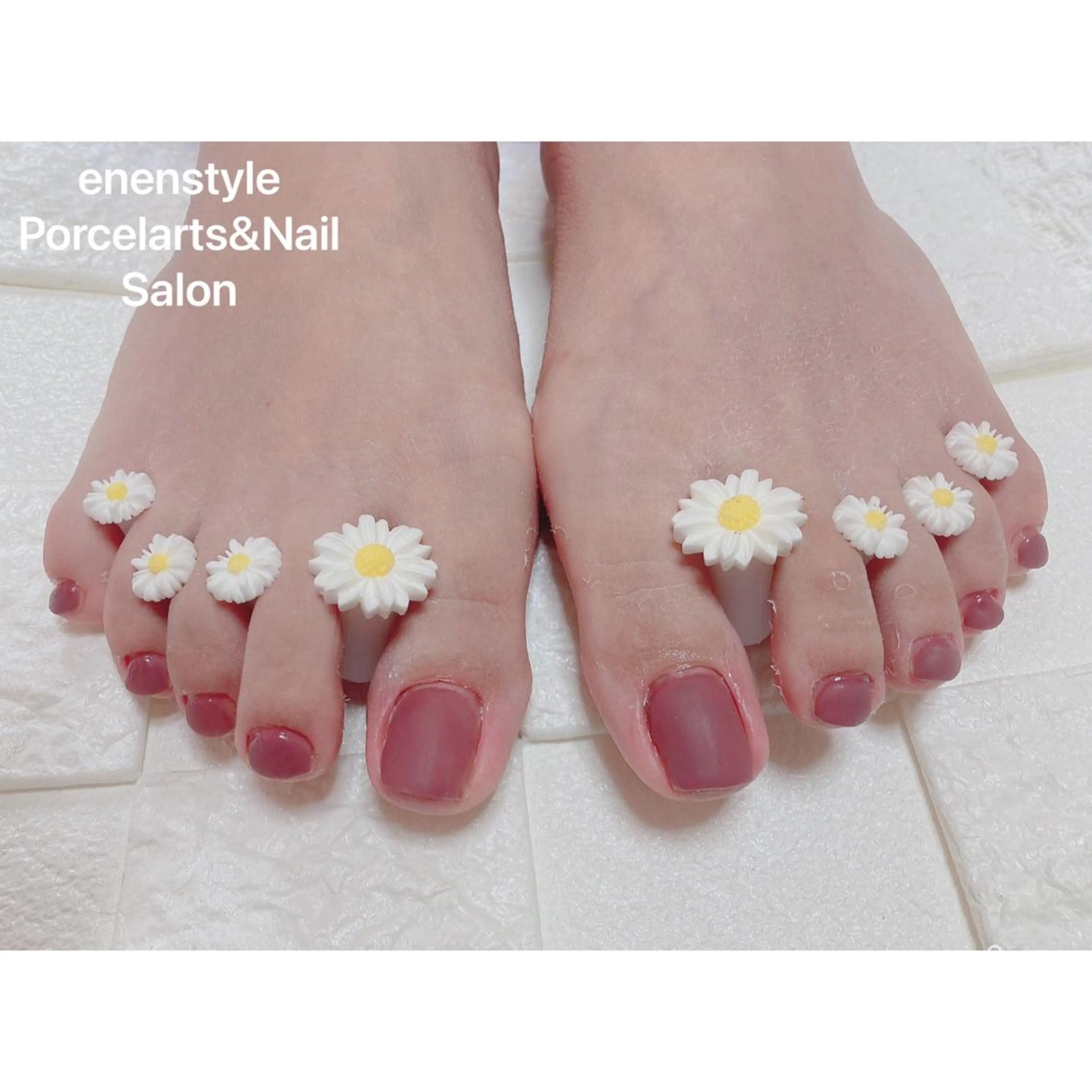 ショート ネイル ハンドネイル フットネイル 👑enen style👑のネイルデザイン