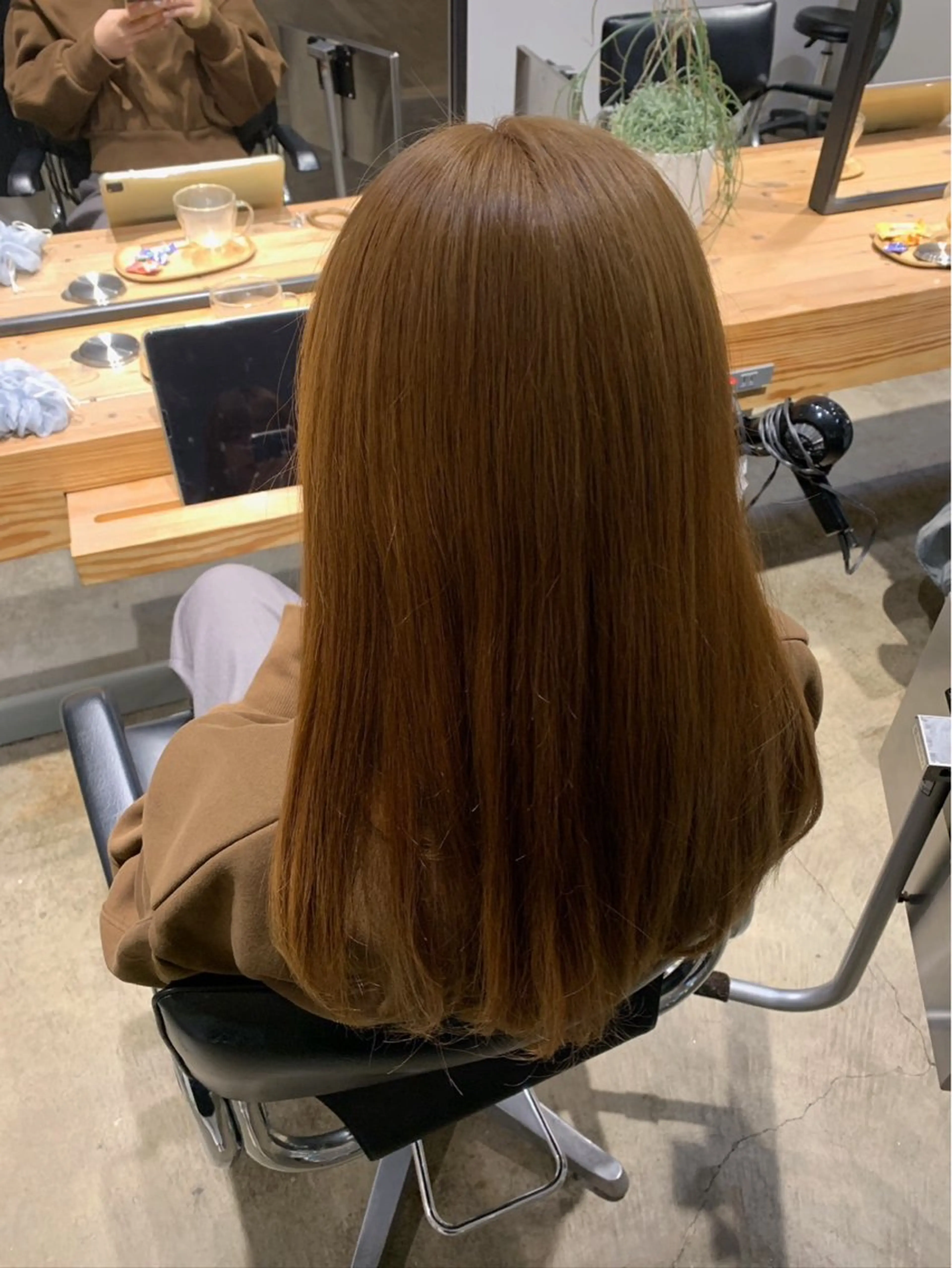 カラー 西村 颯世のヘアスタイル