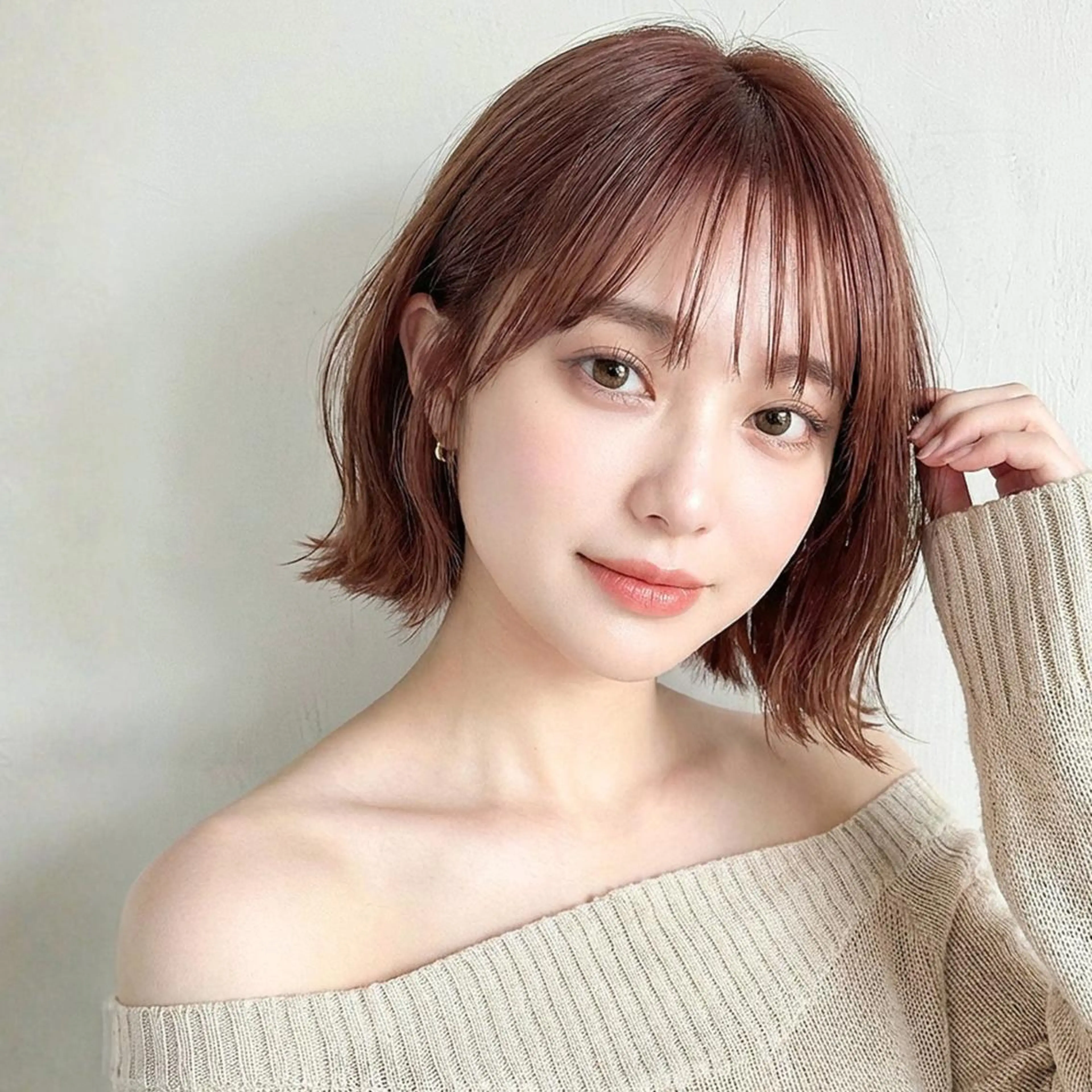 ショート カラー イルミナカラー 髪質改善 ショートヘア 縮毛矯正 SOURCE茨木/ ヘアケア/艶カラー✨のヘアスタイル