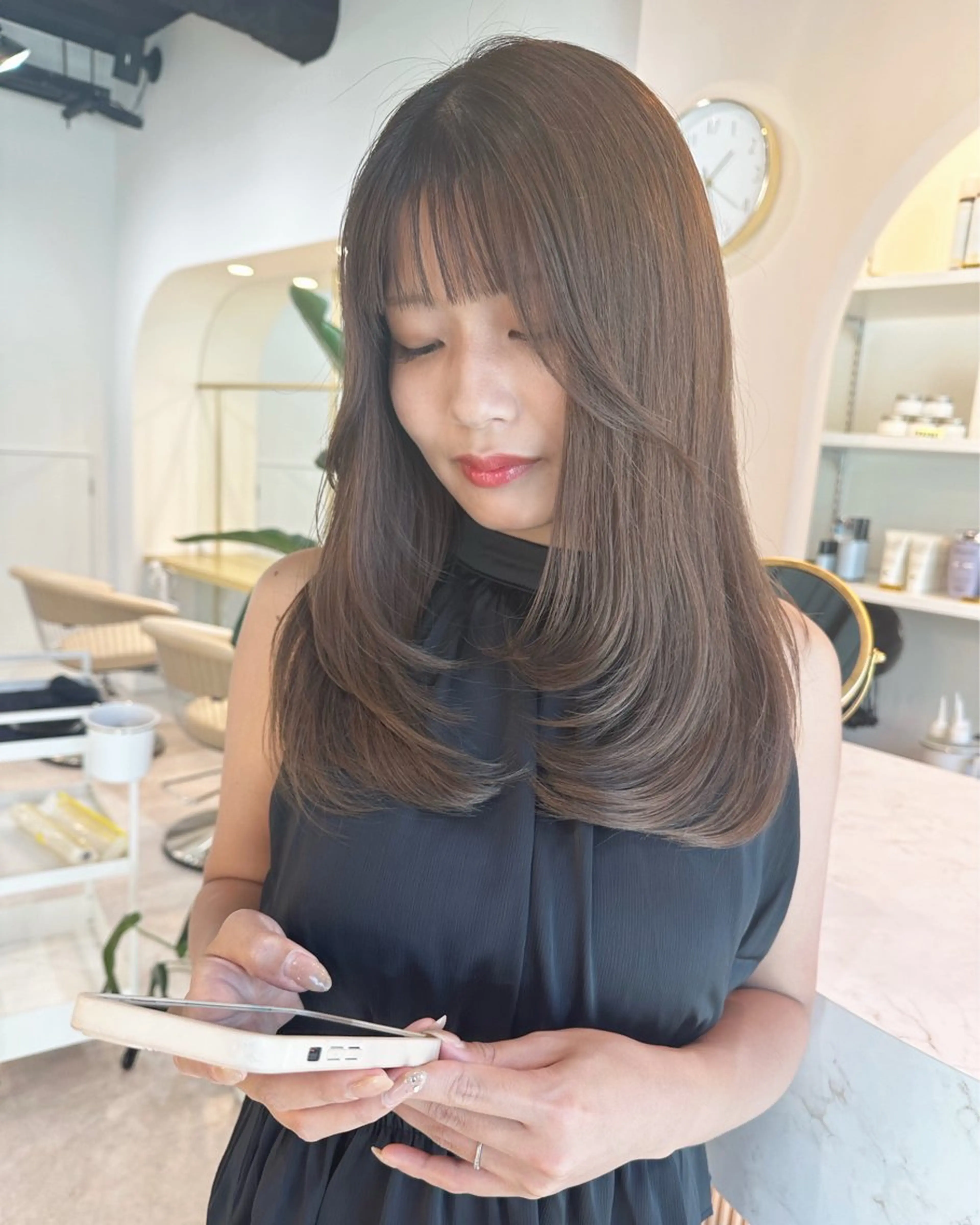 セミロング カラー ヘアアレンジ カット ヘアカラー トリートメント Akane レイヤー/艶カラーのヘアスタイル