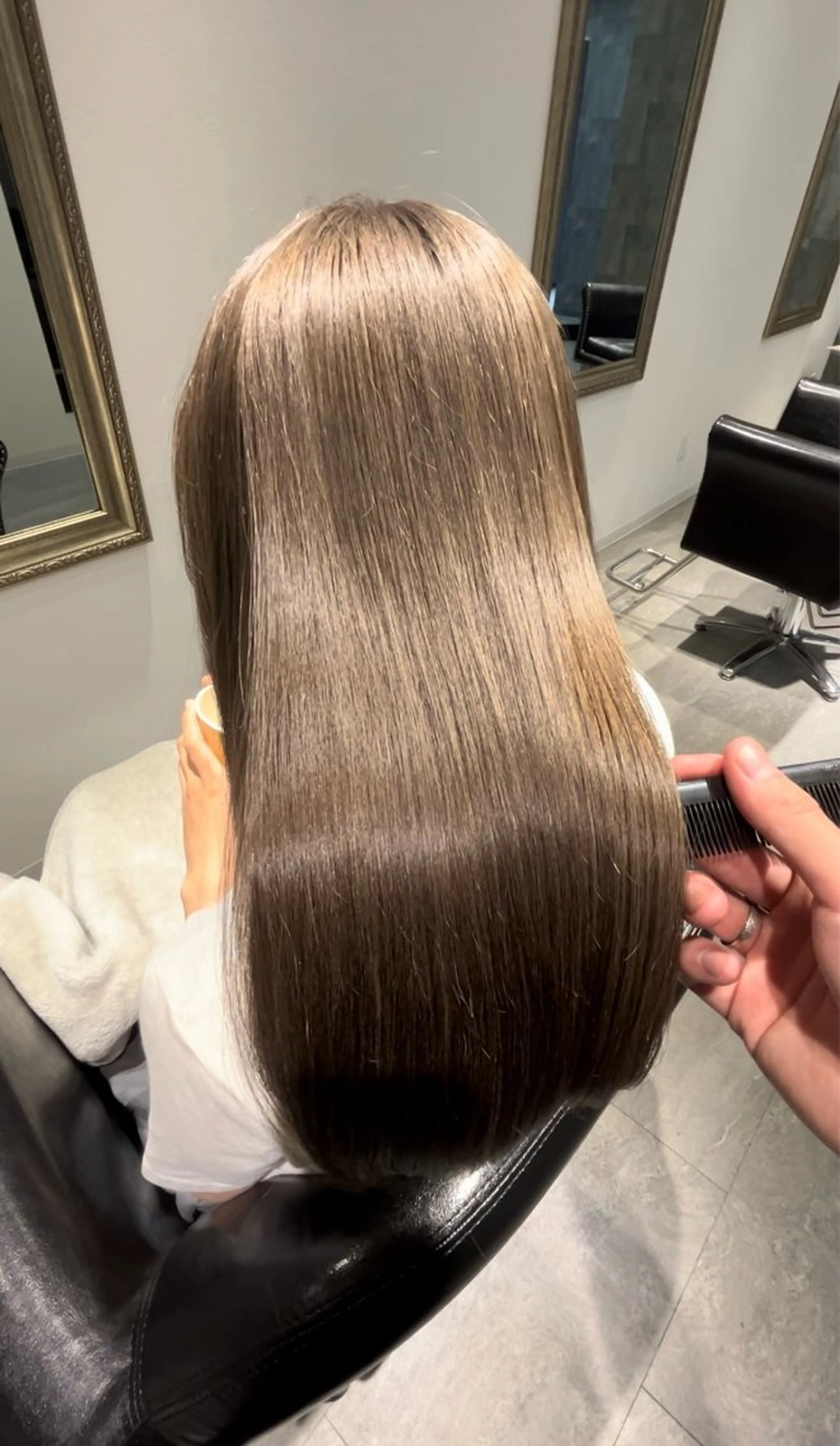 セミロング 髪質改善特化🫧 梶川　歩哉のヘアスタイル