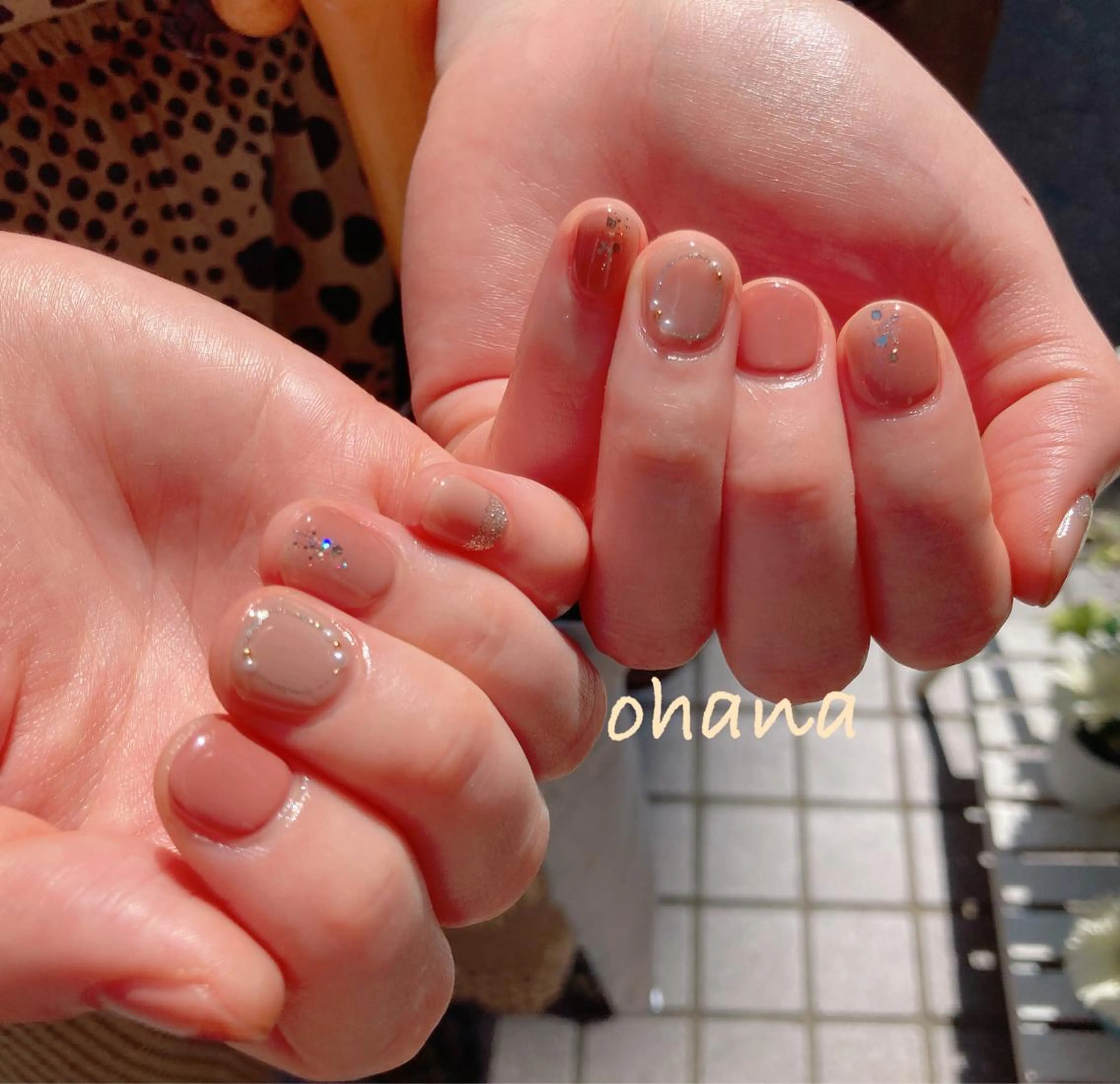 ネイル オーロラネイル べっ甲ネイル ボルドー 長さ出し フットネイル nailroom OHANA🌴のネイルデザイン