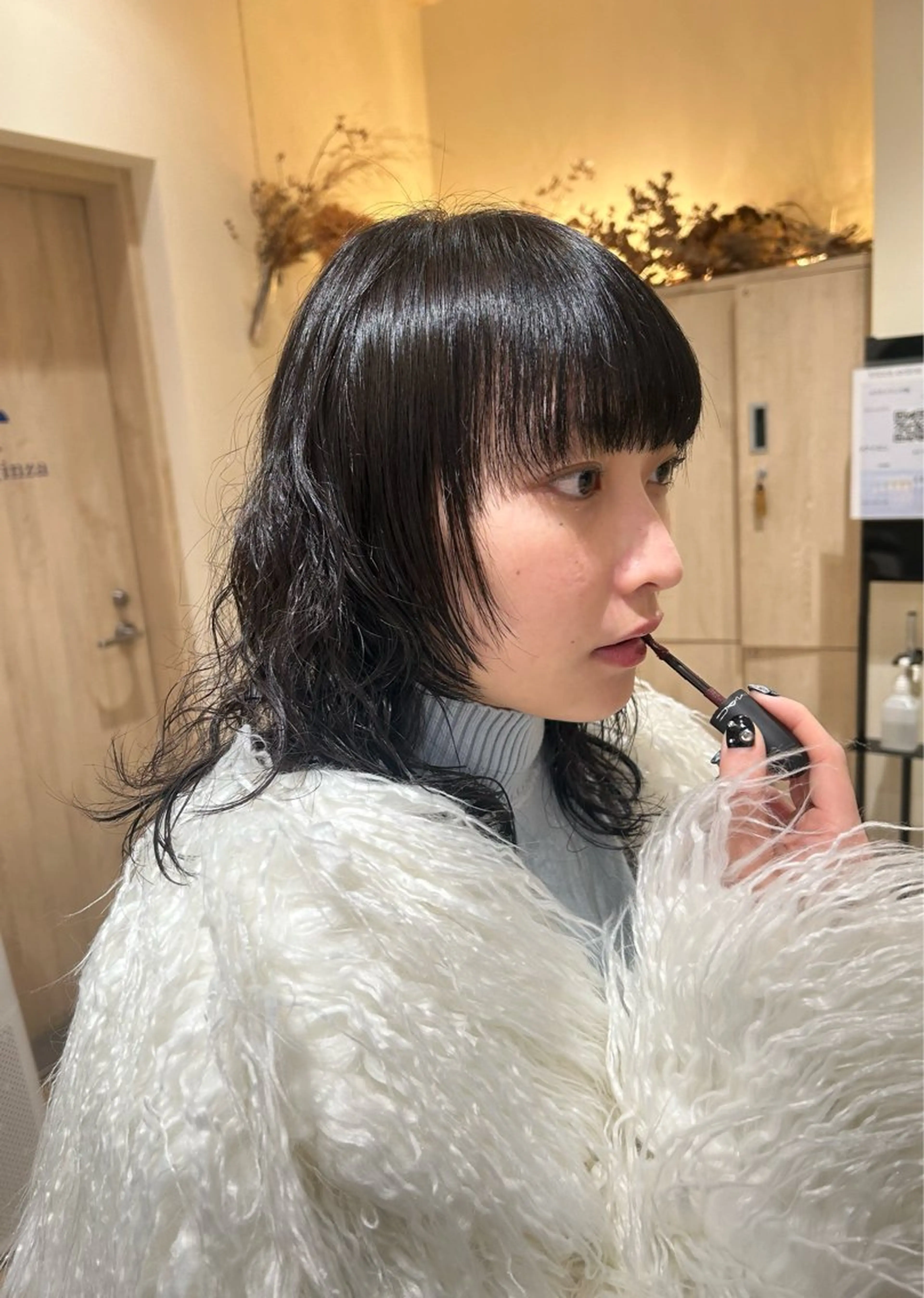ミディアム ボブ・レイヤー ・パーマ【iri】のヘアスタイル