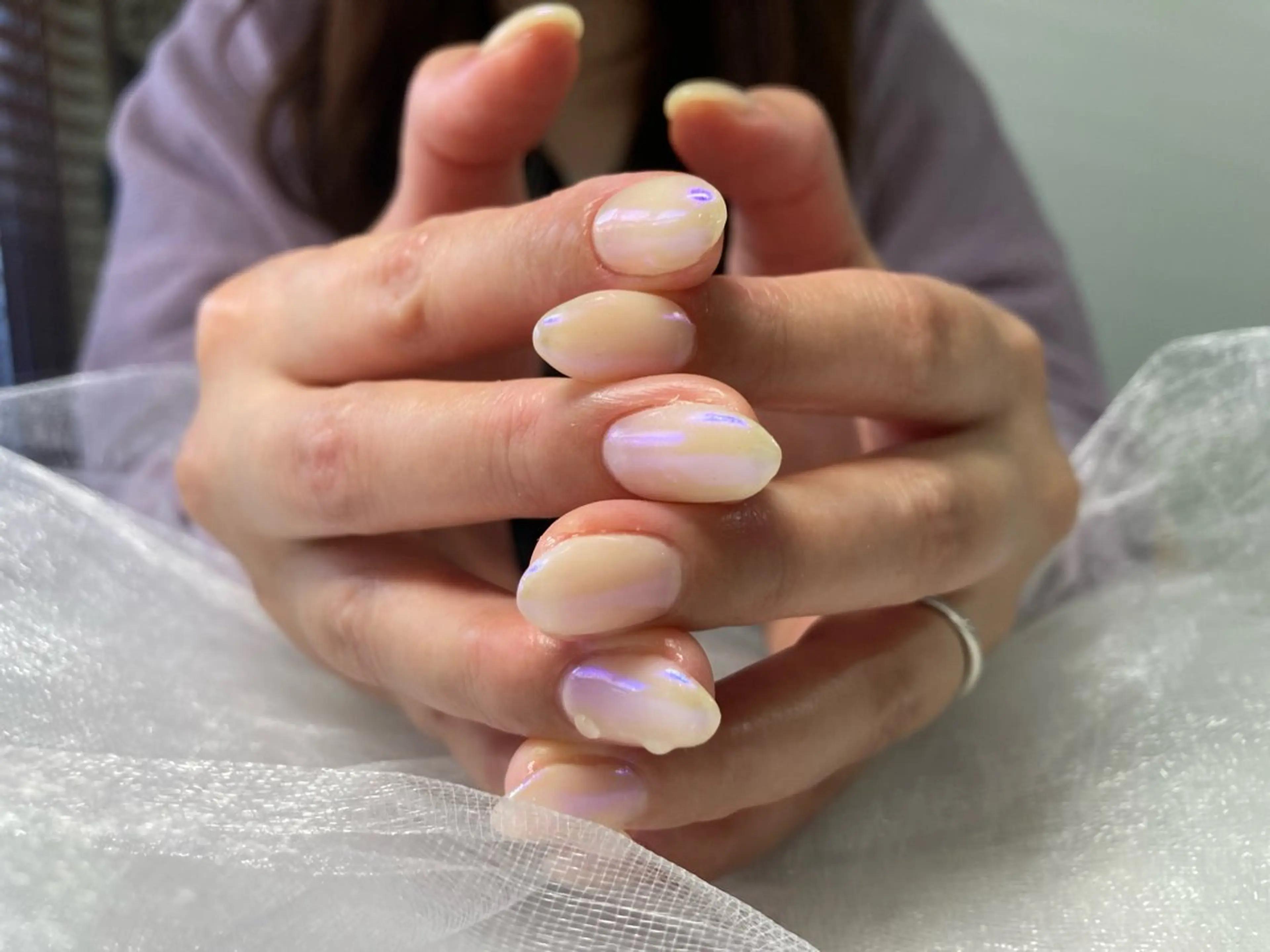 ネイル オーロラネイル ホワイト otsurunail (オツルネイル)のネイルデザイン