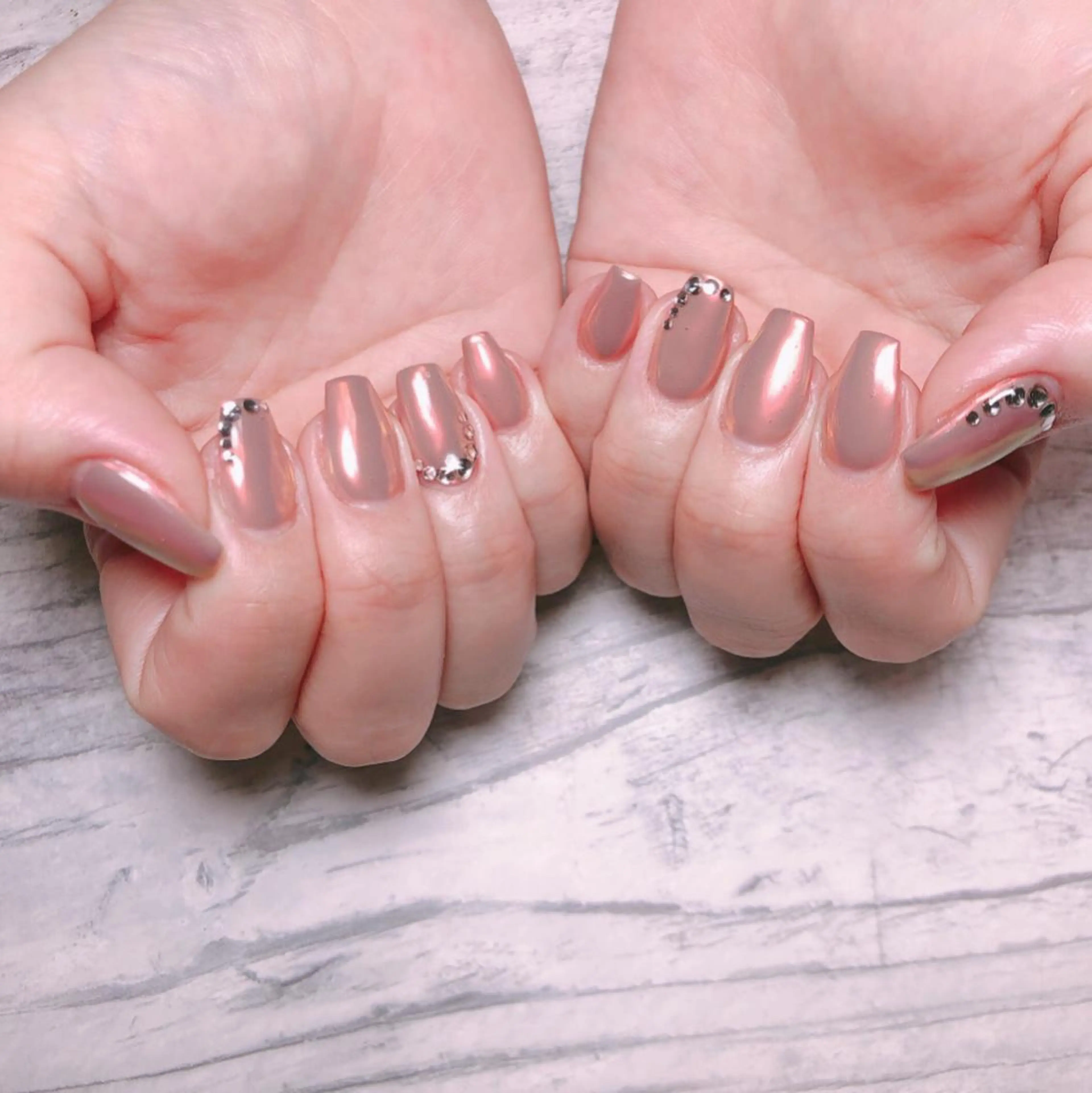 ネイル 個室ネイルサロンDolly  Girl〜ドーリーガール〜所属・DollyGirl KYOKOのネイルデザイン