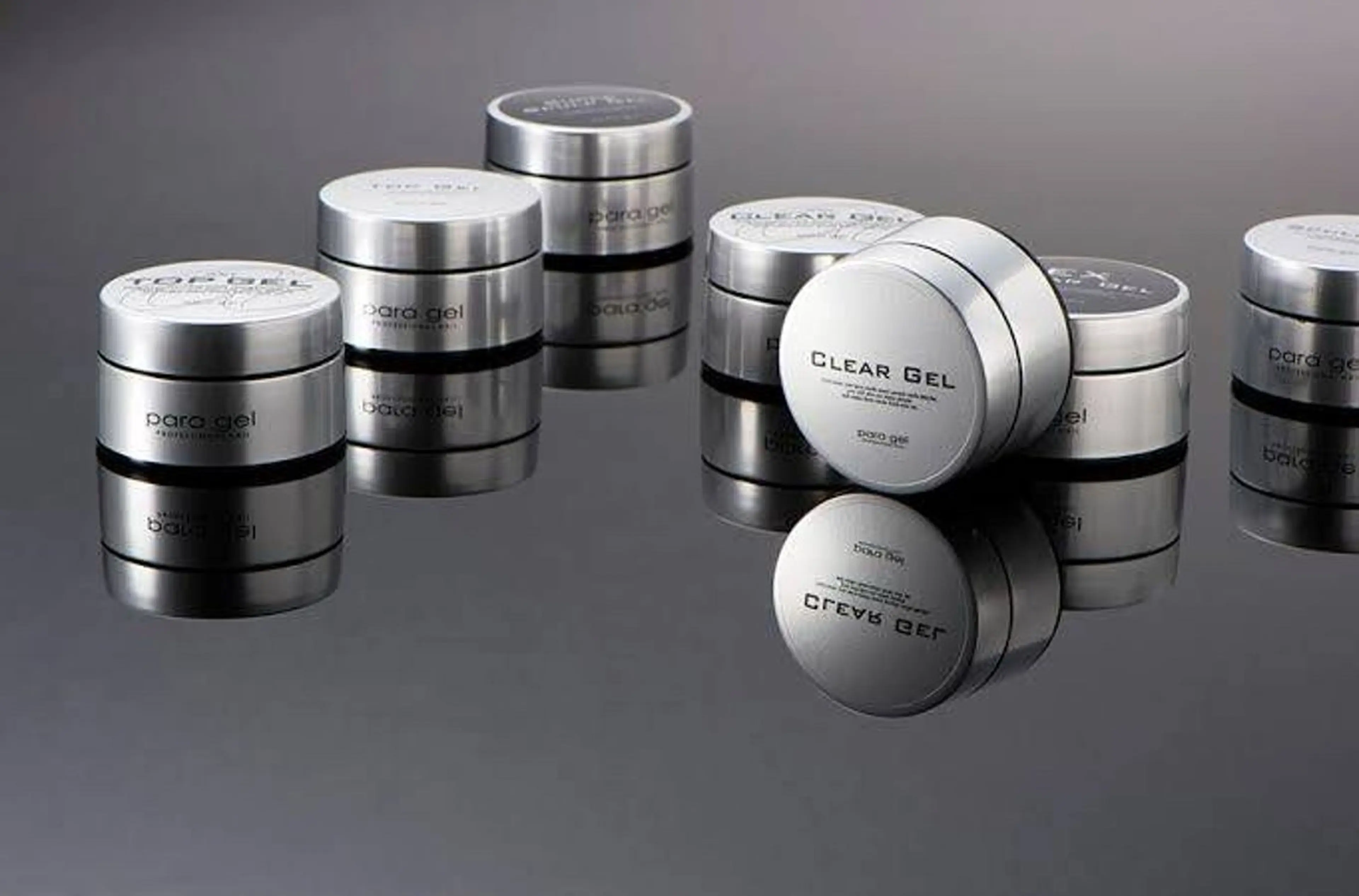 ネイル HENECY💞 SHIERIのネイルデザイン