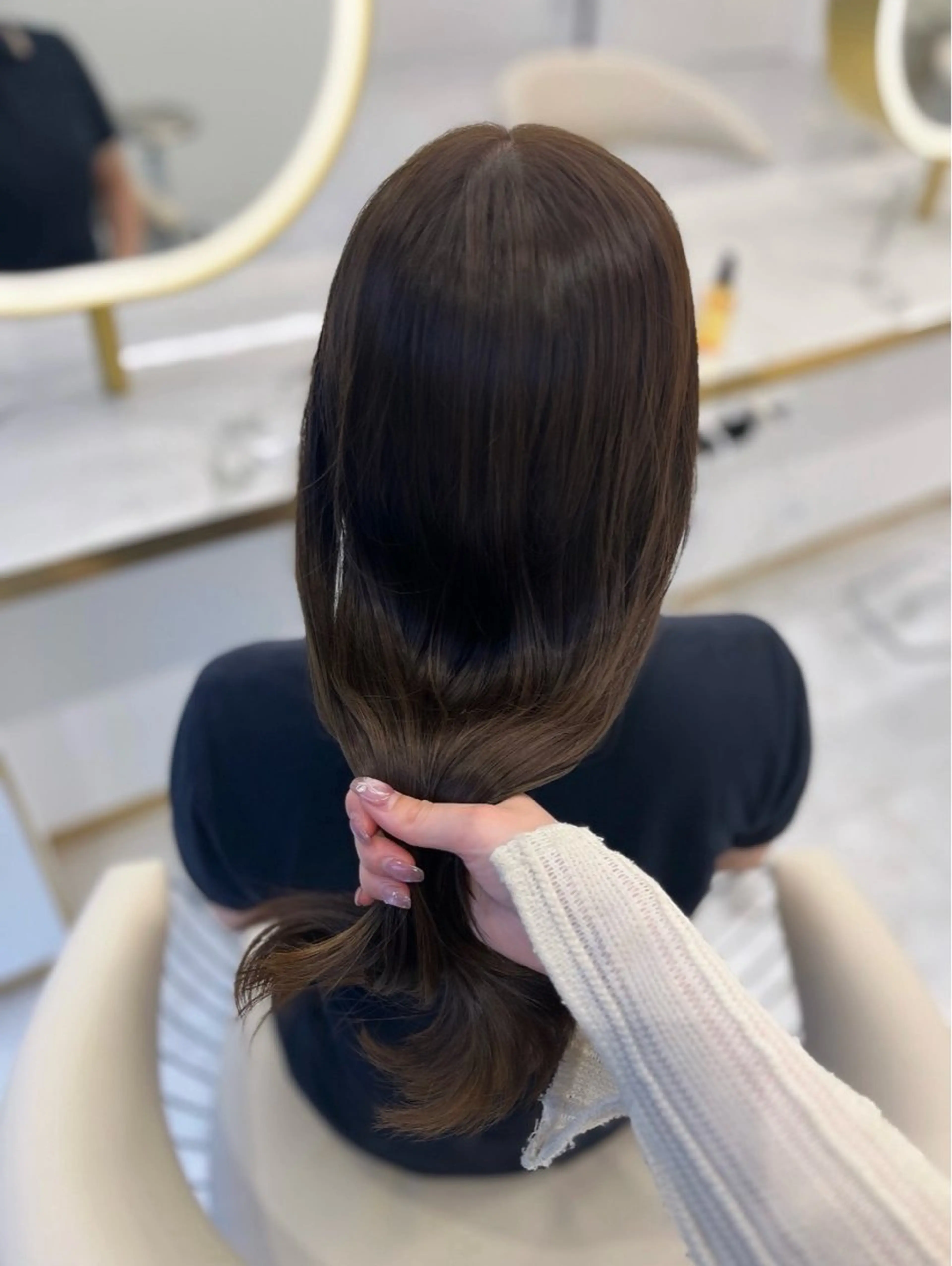 ロング NANAKA𝜗𝜚 〜vince〜のヘアスタイル