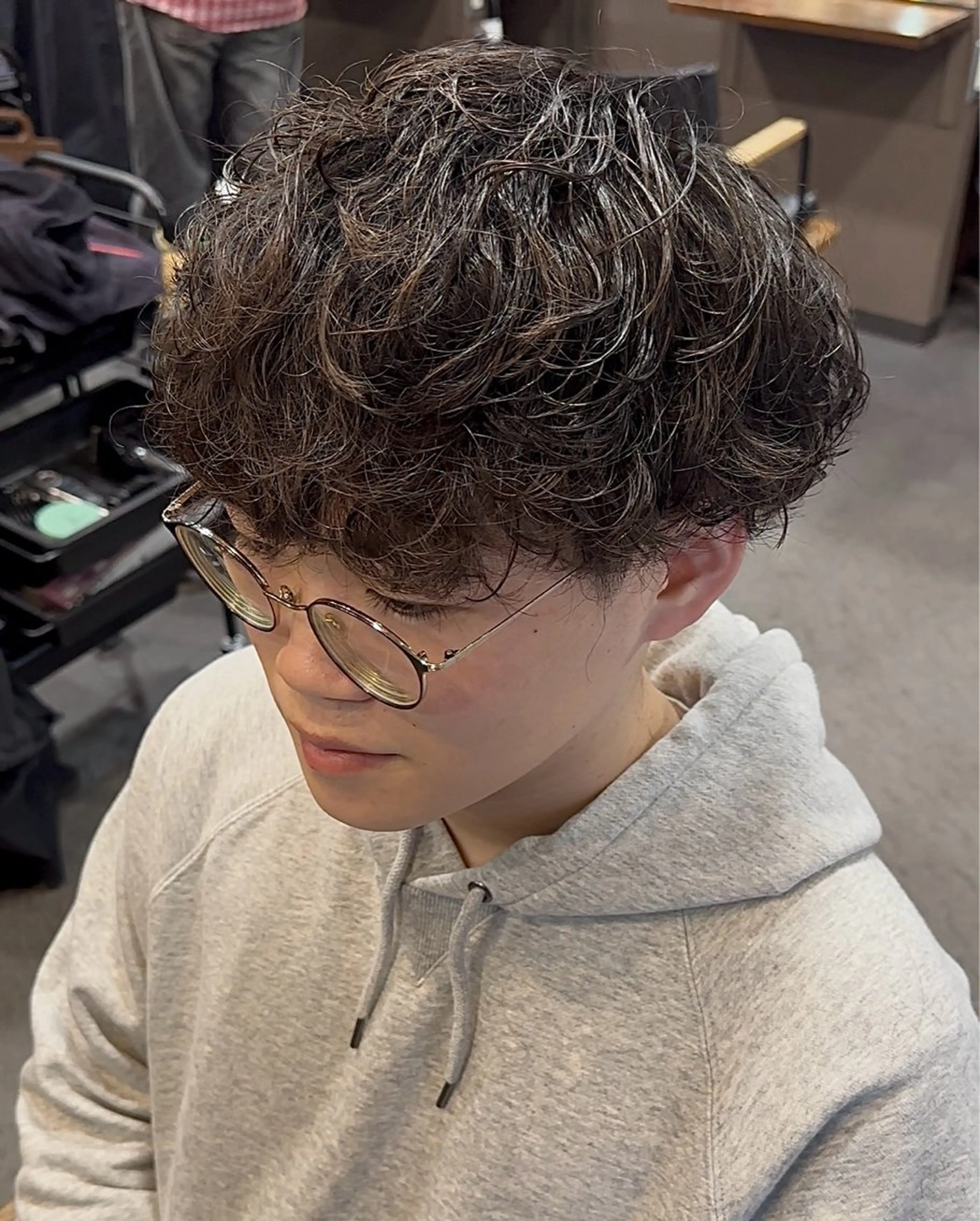 パーマ メンズ メンズ韓国風 メンズパーマ シャドーパーマ スパイラルパーマ カット パーマ 年間2000名担当◎ パーマ職人/仲原佑樹のヘアスタイル