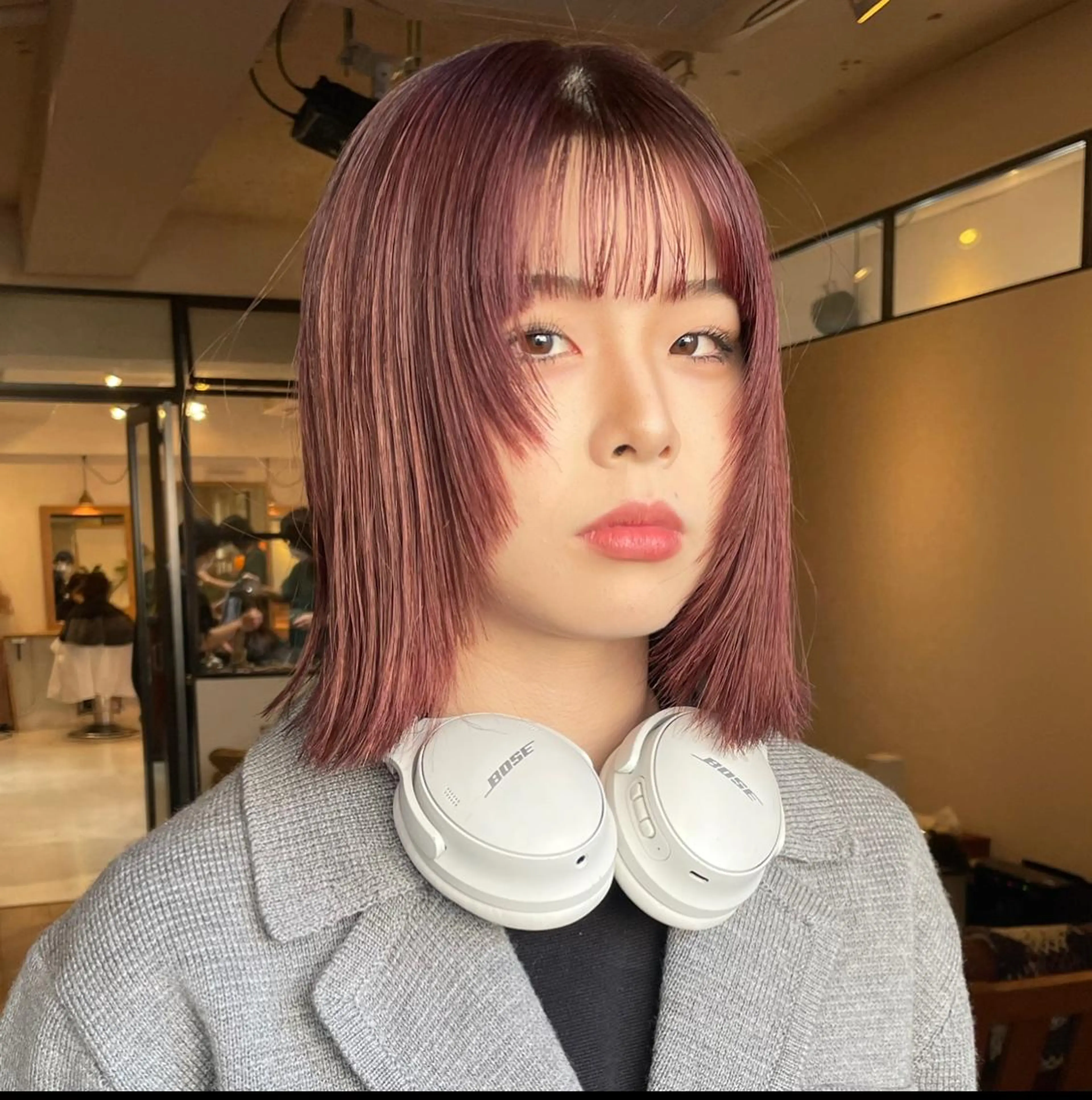 ショート カラー ブリーチ ダブルカラー レッドカラー ファッションに 溶け込むstyleのヘアスタイル