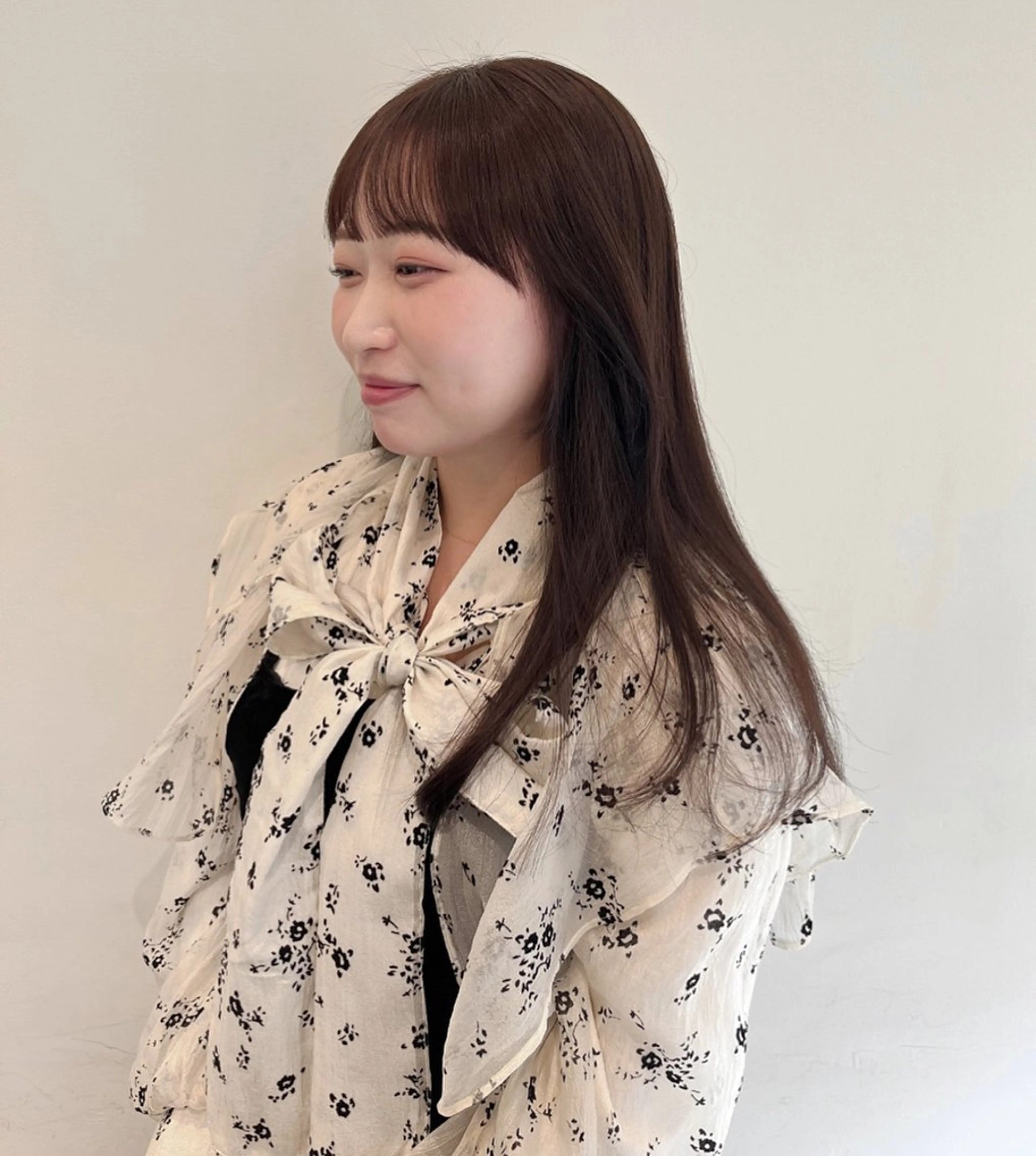 ロング レイヤーカット 川上 莉歩のヘアスタイル