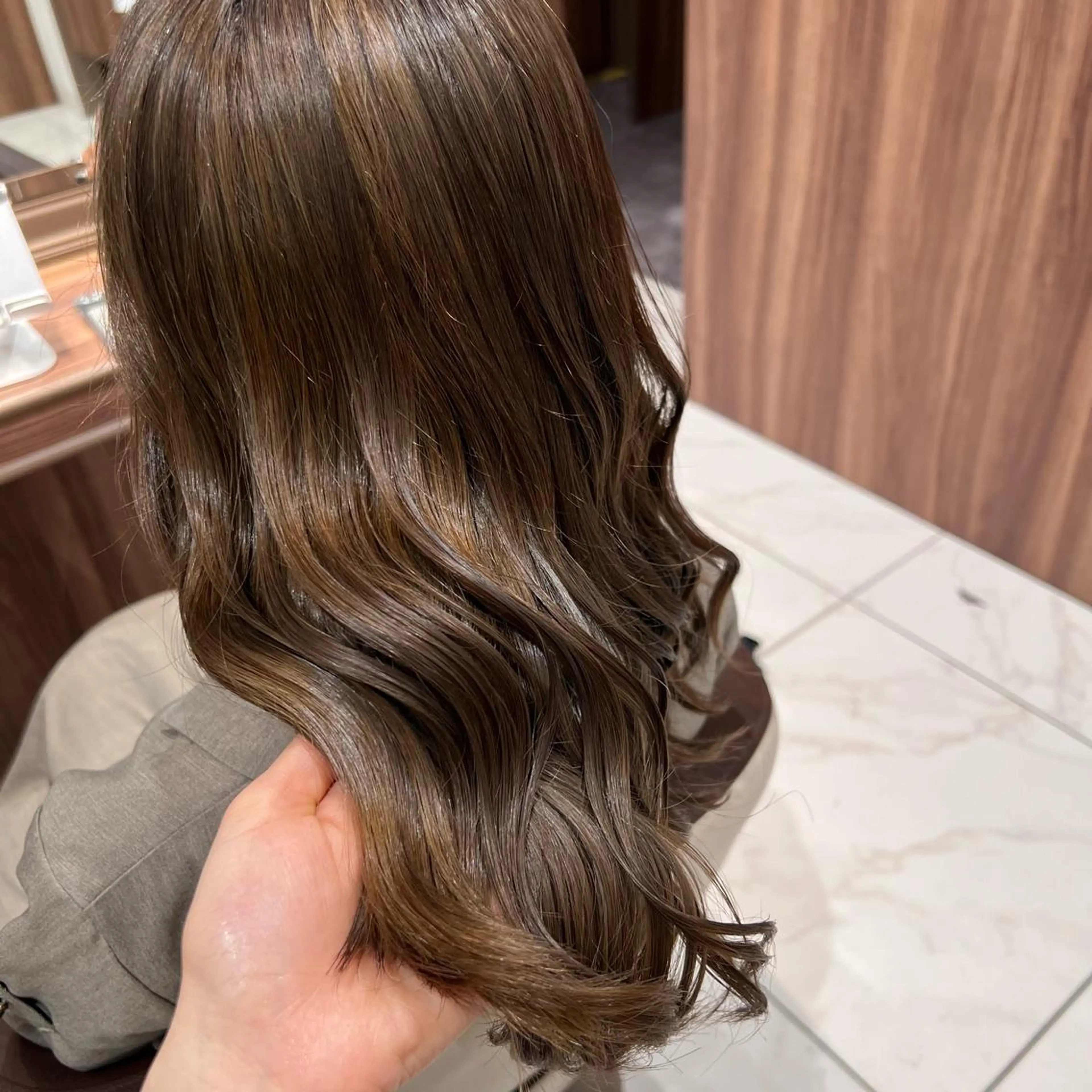 セミロング カラー ヘアアレンジ flammeum 沼津【フラミューム】所属・小白井 由美のヘアスタイル