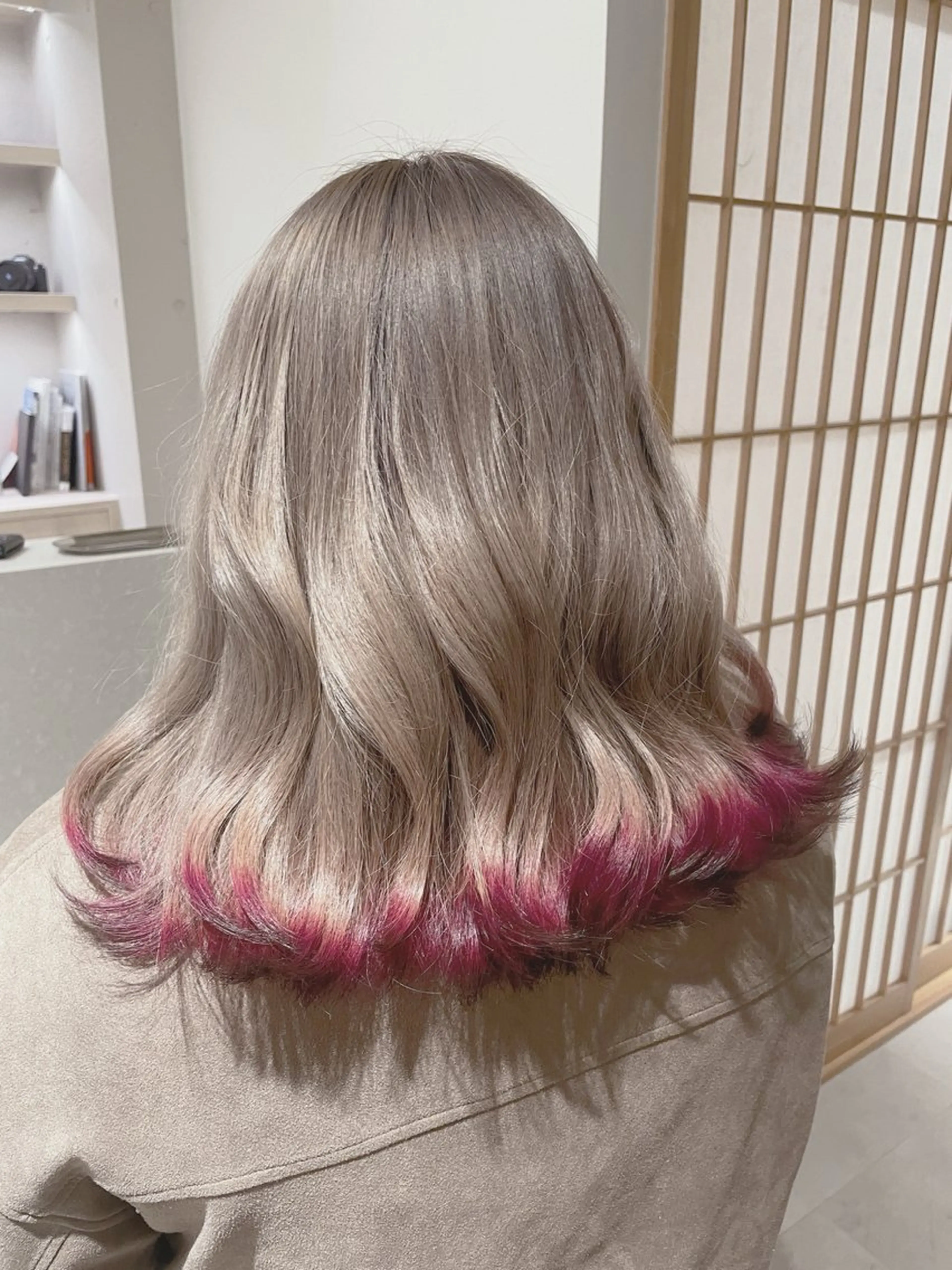 カラー 黒髪 ピンクカラー レッドカラー Hitotose代表 中島和樹のヘアスタイル