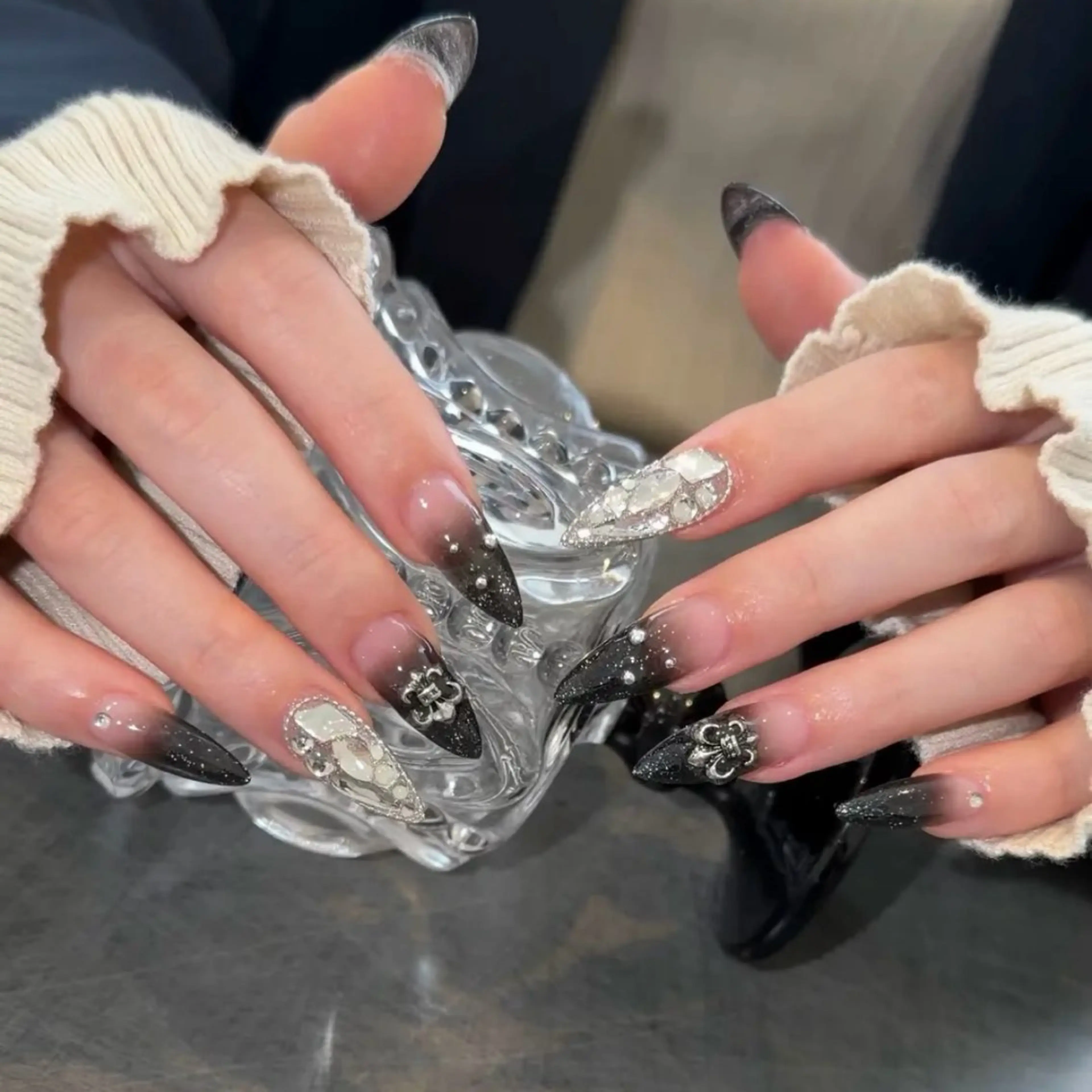 ネイル ハンドネイル Luna Gladeのネイルデザイン