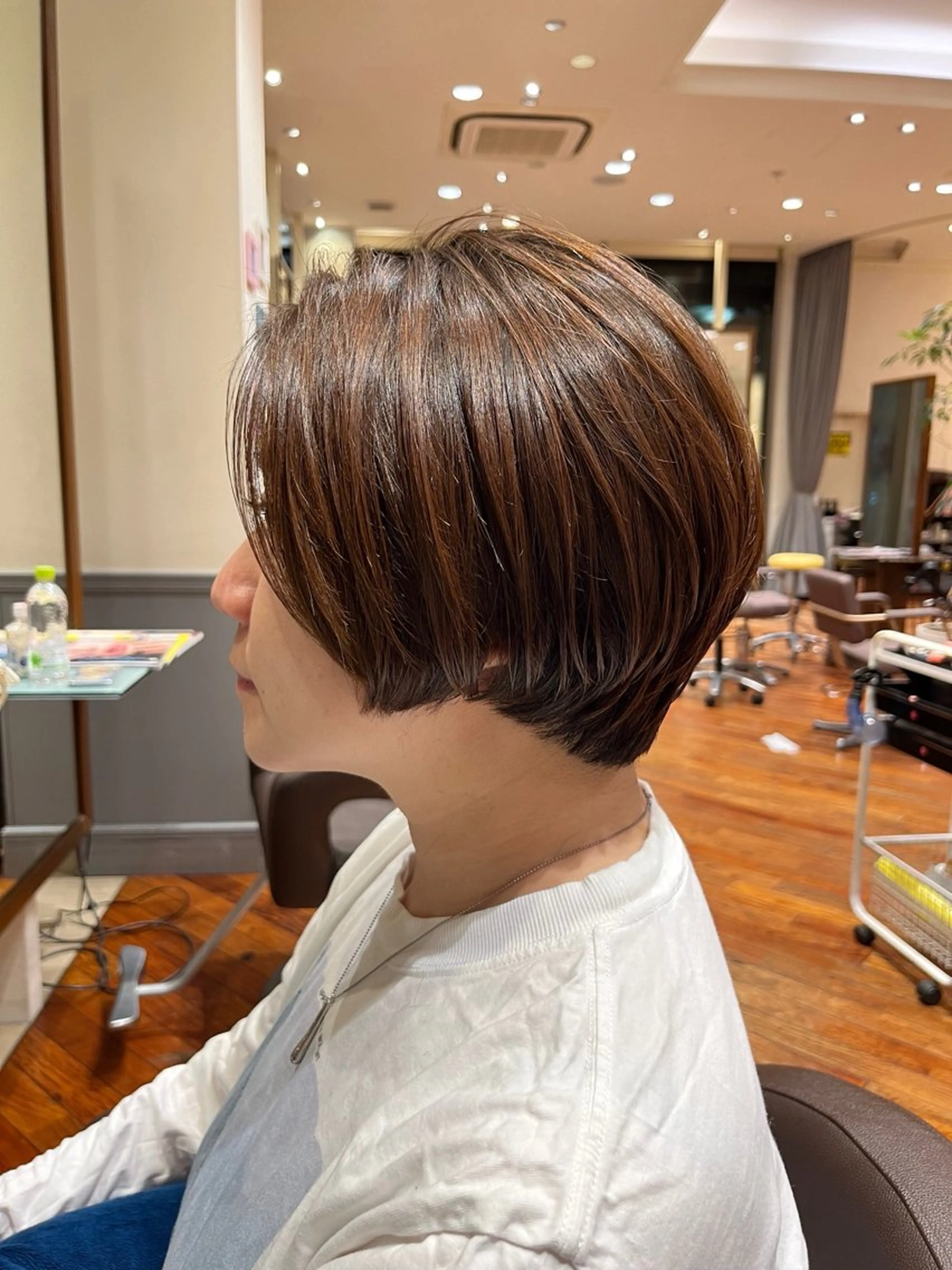 ショート ボブ くせ毛 ｼｮｰﾄｶｯﾄ 梅田 山下　すみれのヘアスタイル