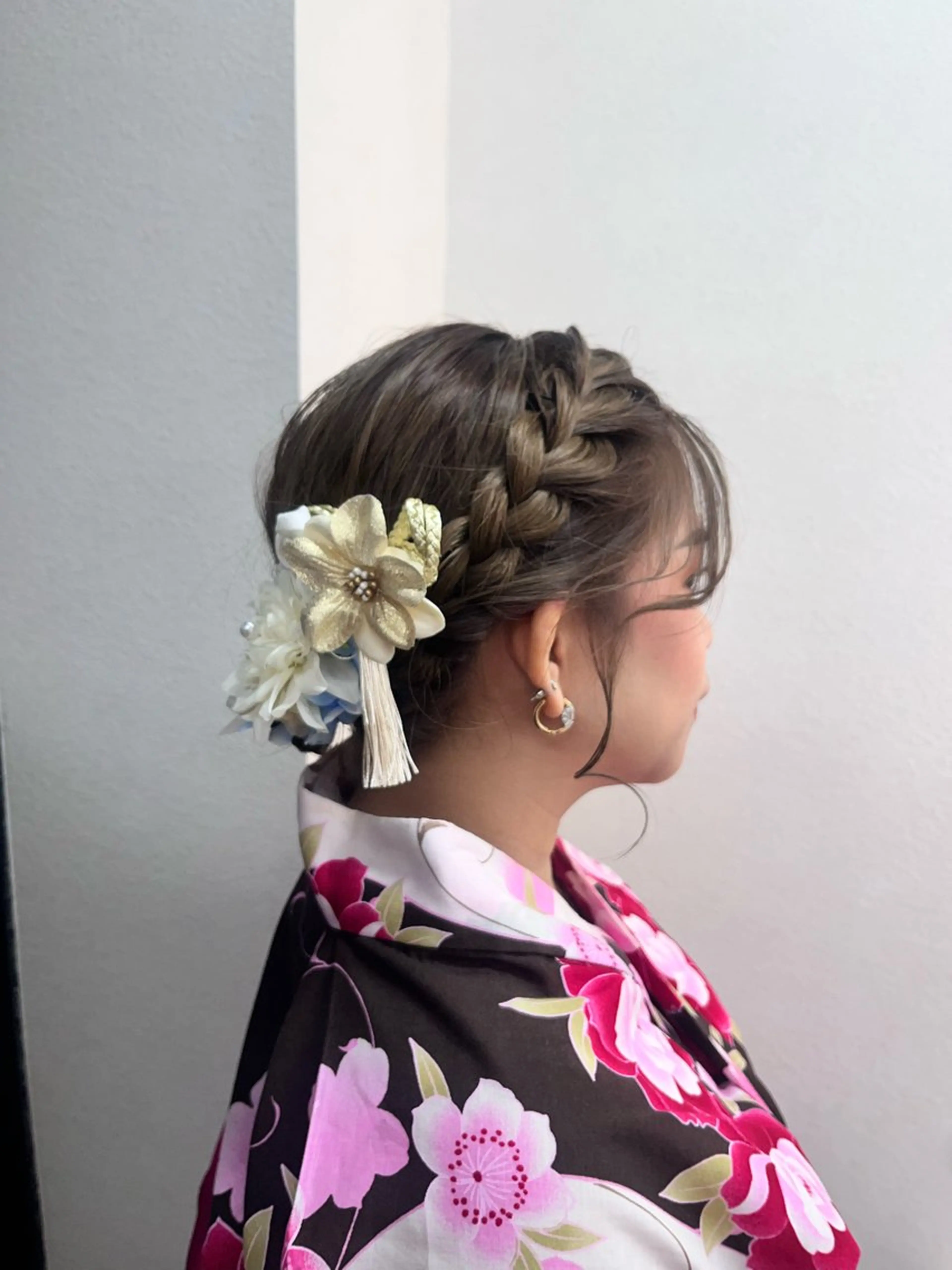 ミディアム ヘアセット 艶感ハイトーン/ 池袋/mei🩶のヘアスタイル