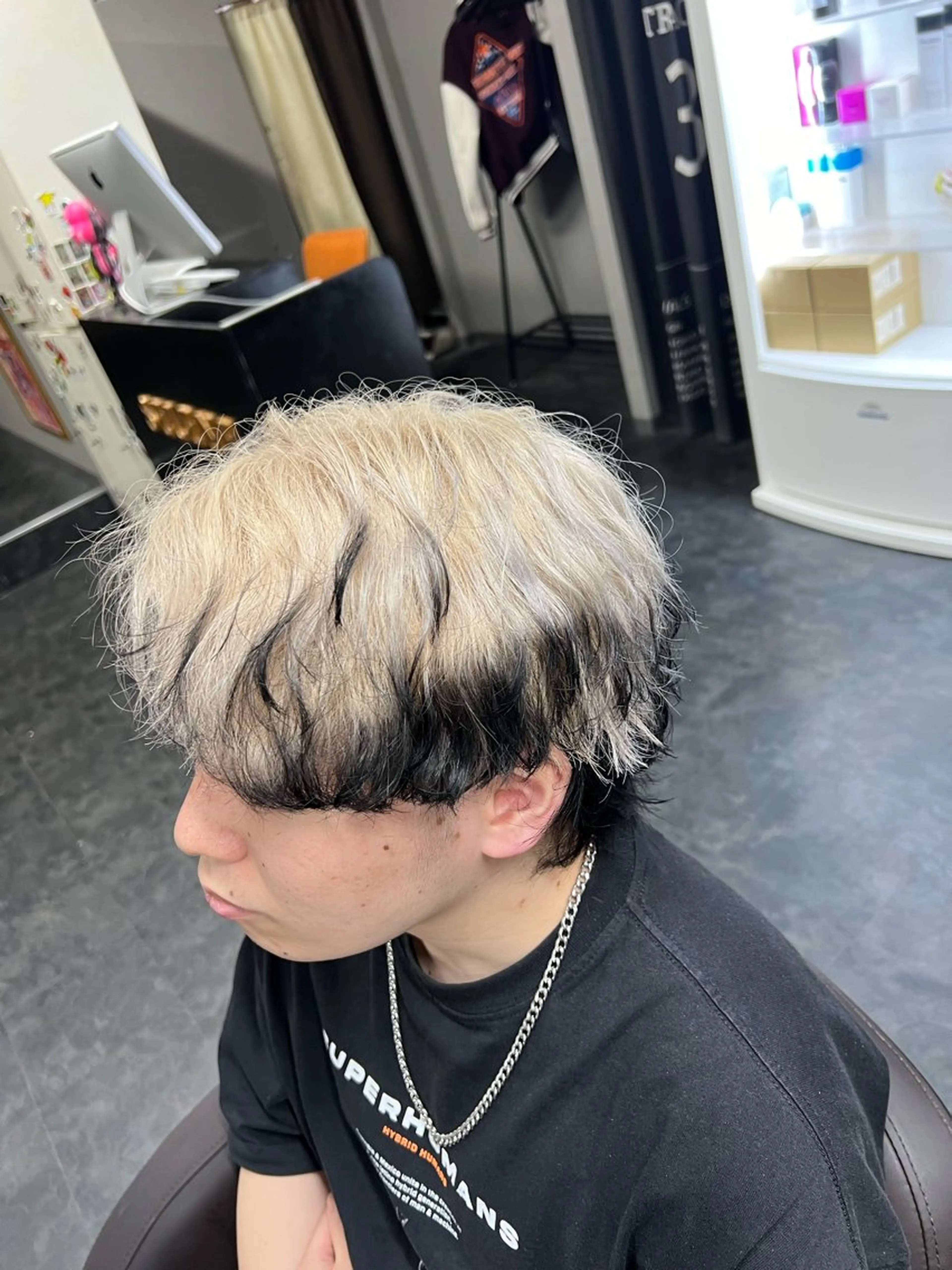 ショート カラー メンズ カット ヘアカラー ハイトーンカラー 坂本 翼のヘアスタイル