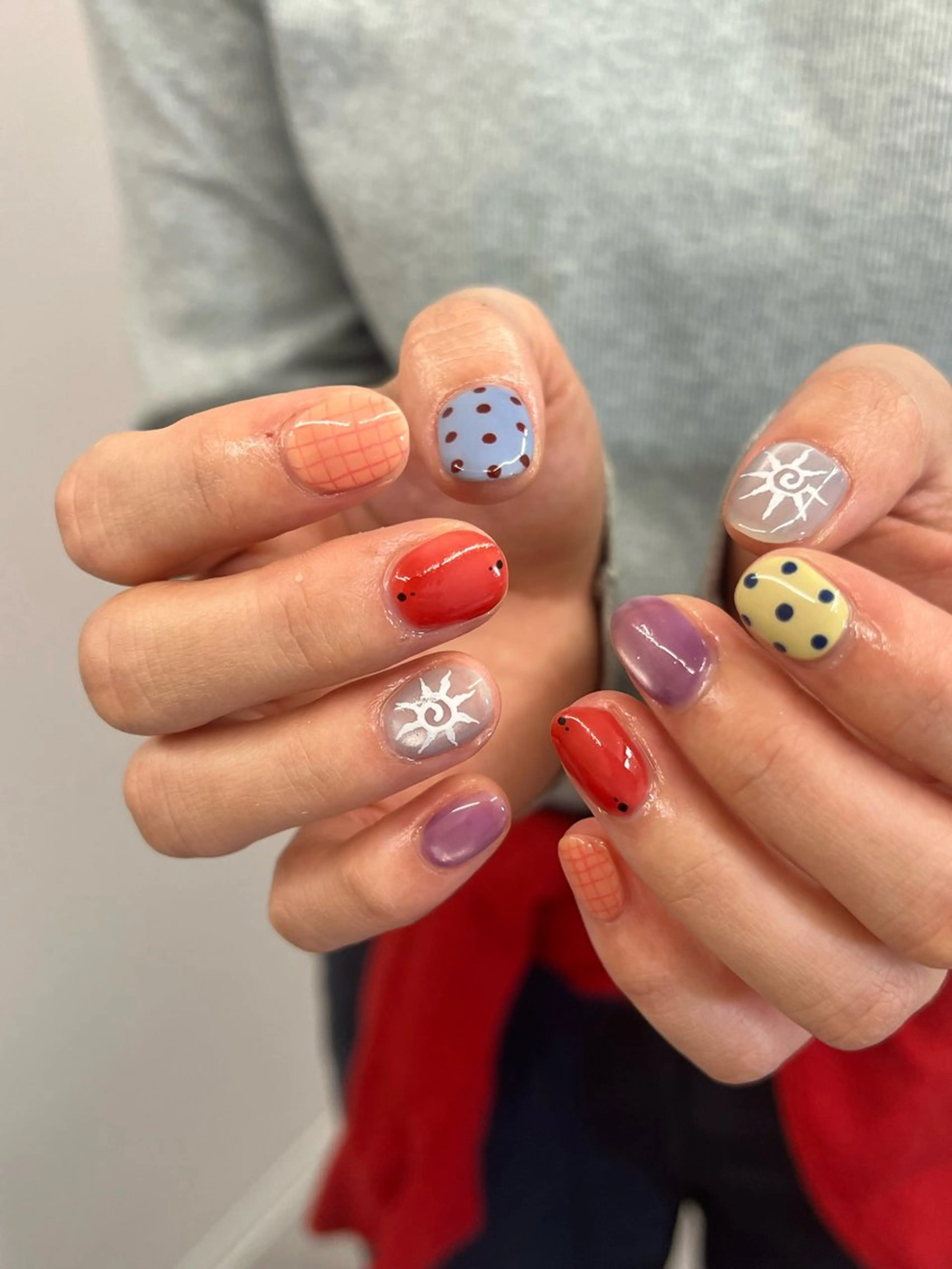 ネイル ドット ジェルネイル キラキラネイル マグネットネイル ニュアンスネイル ハンドネイル ハンドケア Bana_ Nailのネイルデザイン