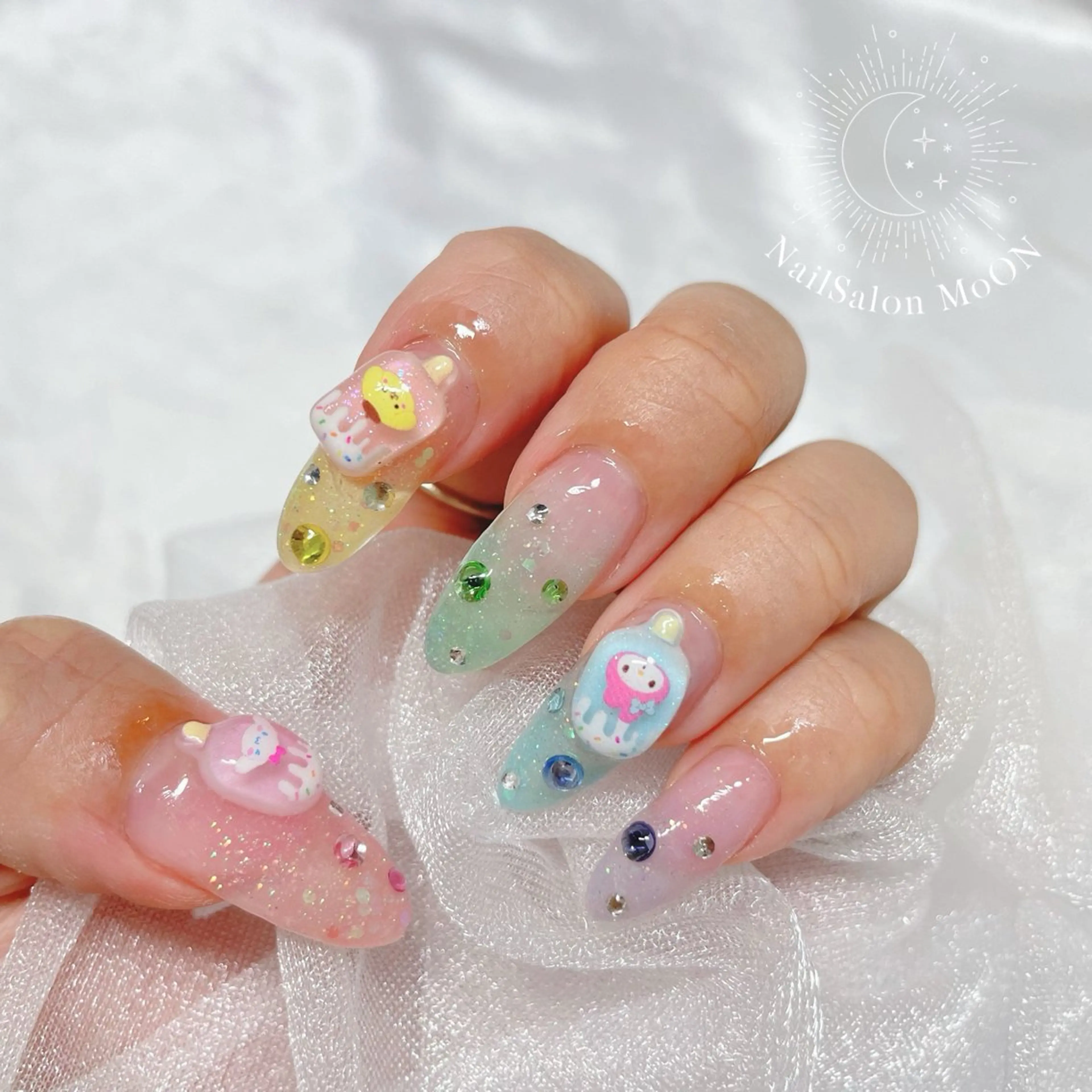 ネイル ハンドネイル ハンドケア MoON...❤︎ MeGuのネイルデザイン