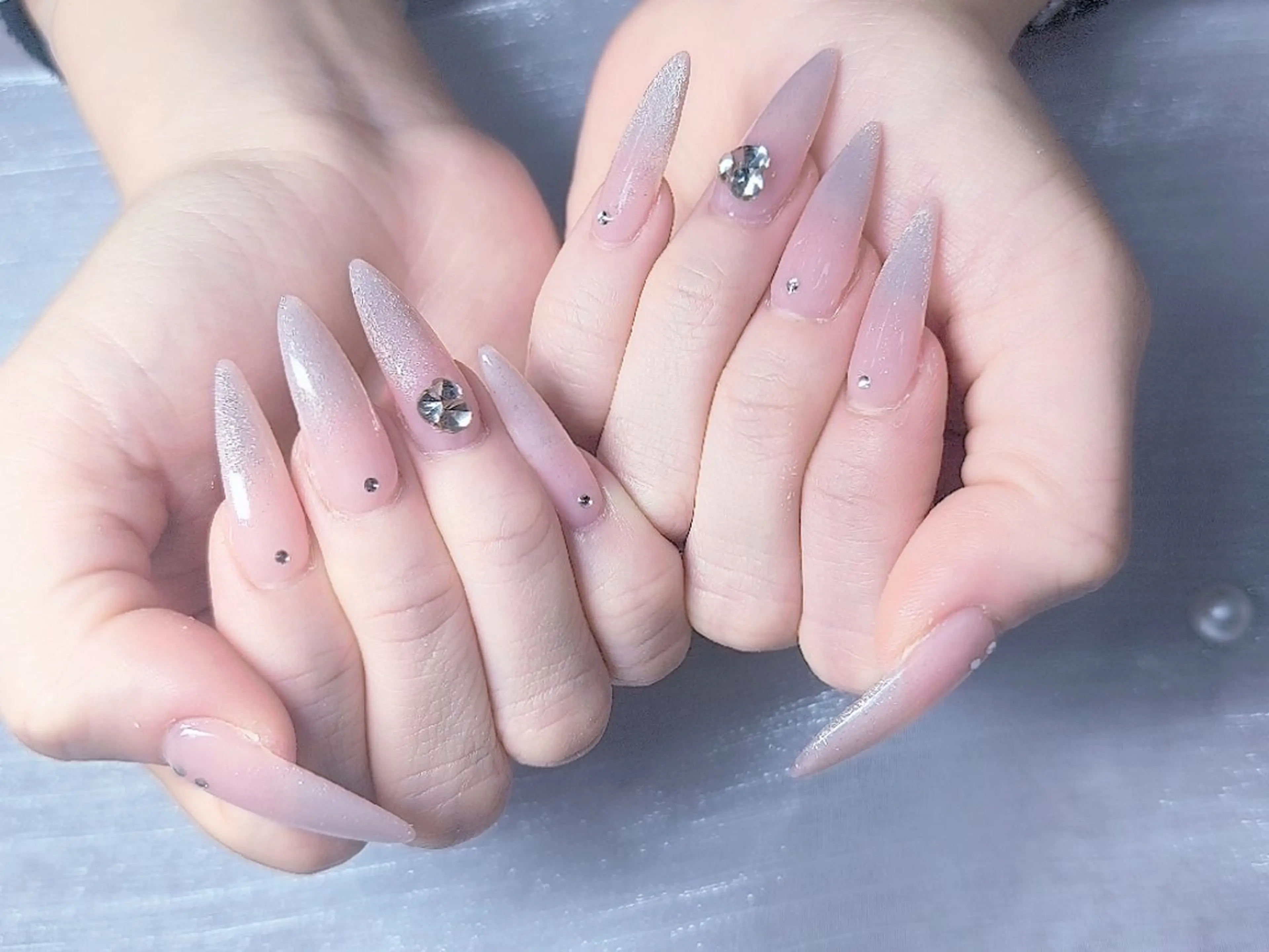 ネイル Snow nail  💕 新宿🌸のネイルデザイン