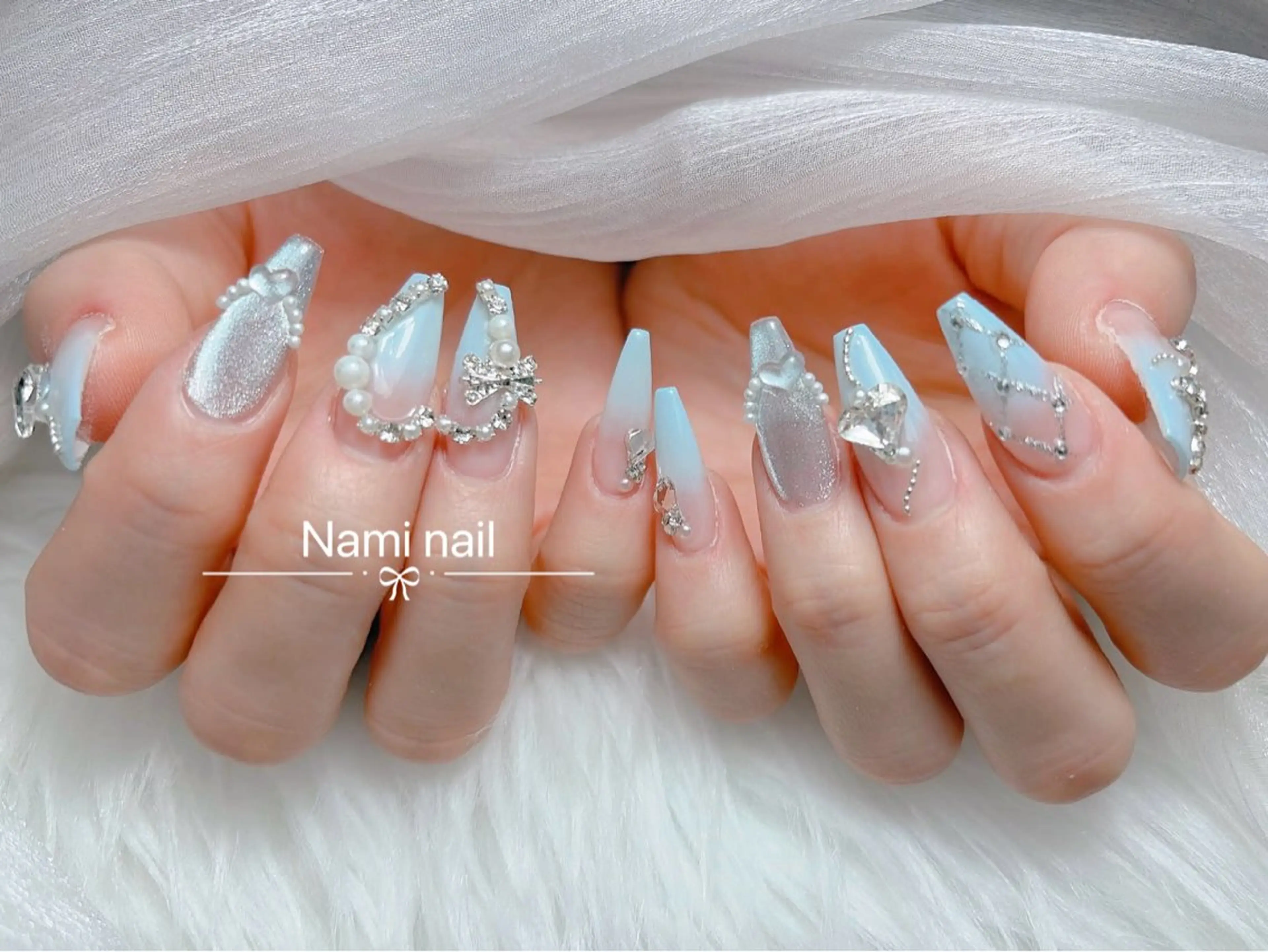 ネイル 長さ出し ガーリー 韓国ネイル ロングネイル 持ち込み ハンドネイル Nami nail salonのネイルデザイン