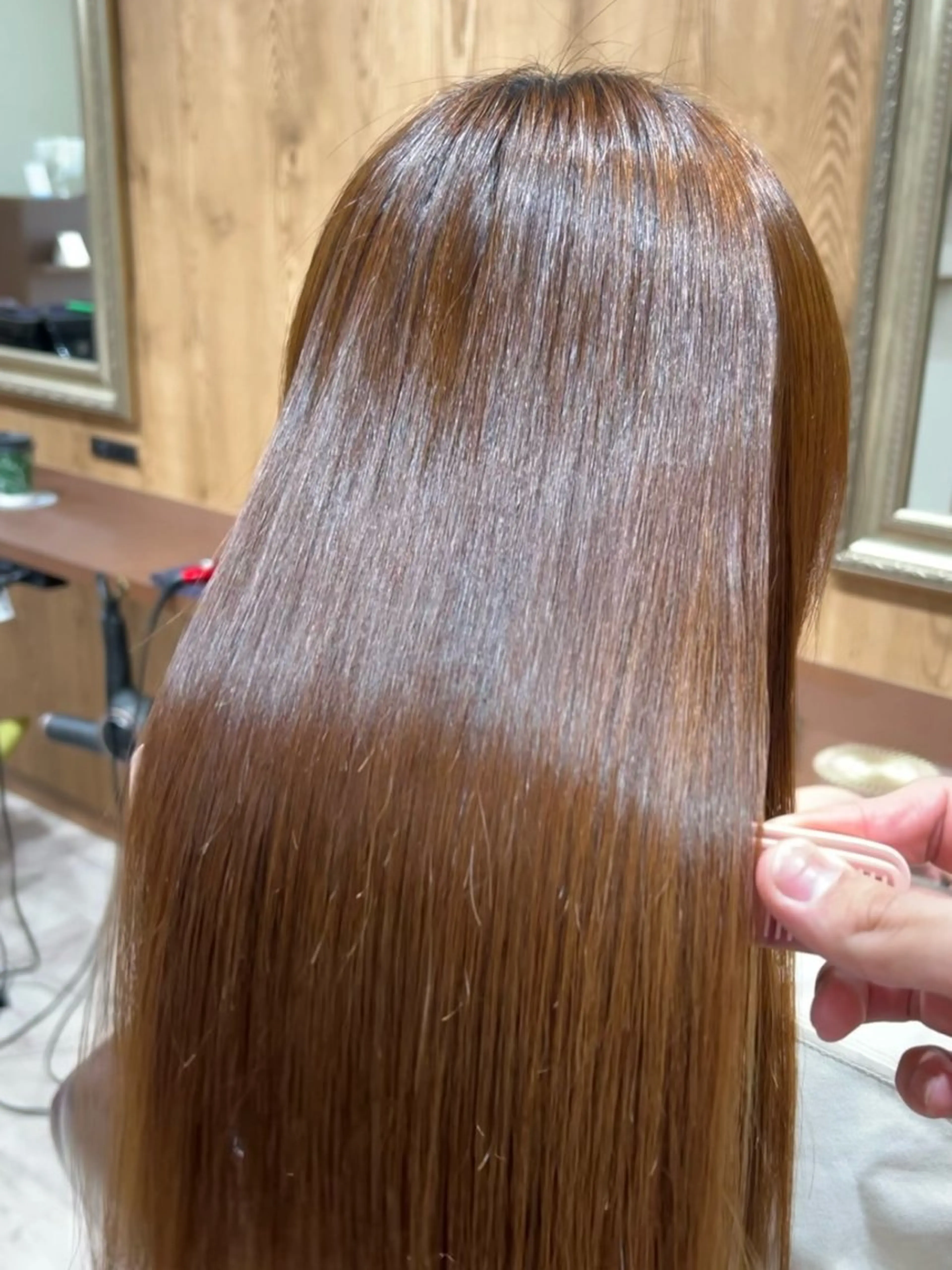 セミロング カット 縮毛矯正 鈴木 悠孝のヘアスタイル