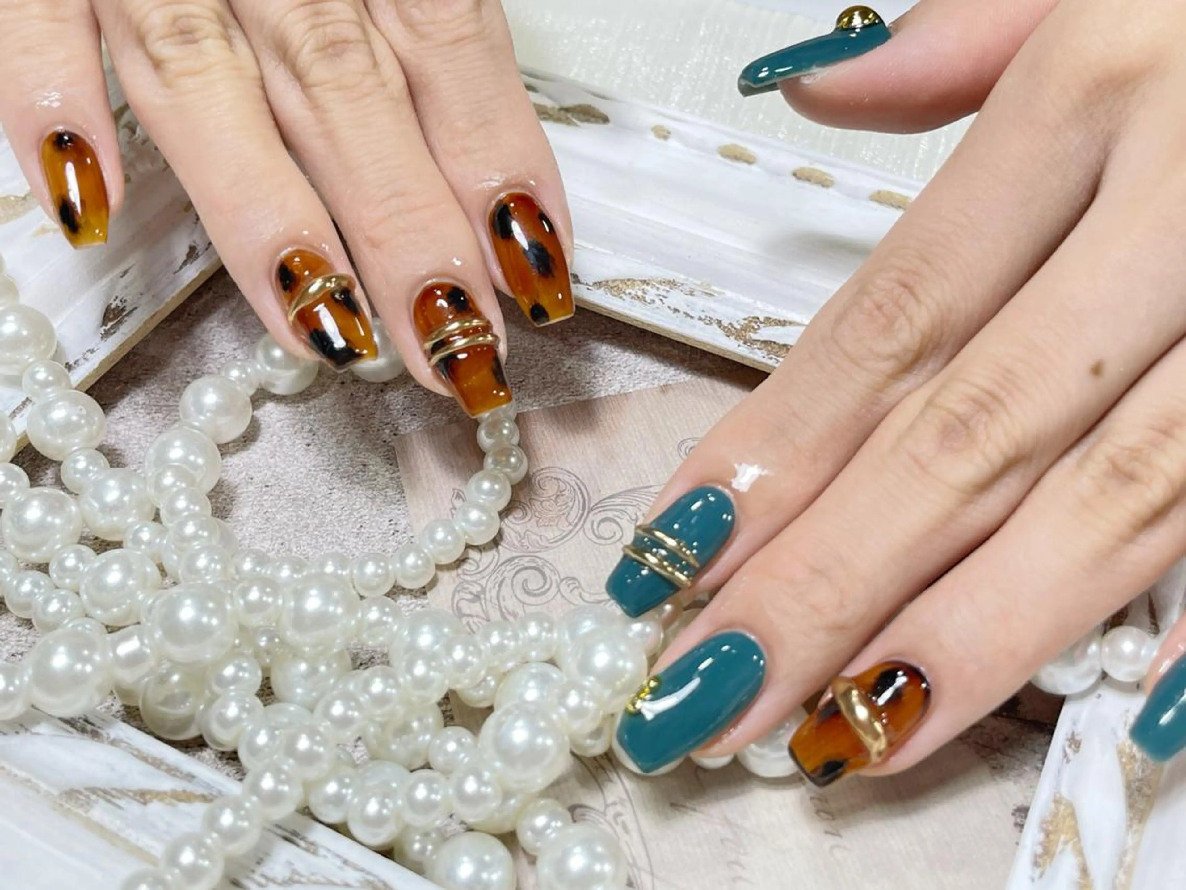 ネイル オーロラネイル 長さ出し フレンチネイル ガーリー キラキラネイル Lucky nail salonのネイルデザイン
