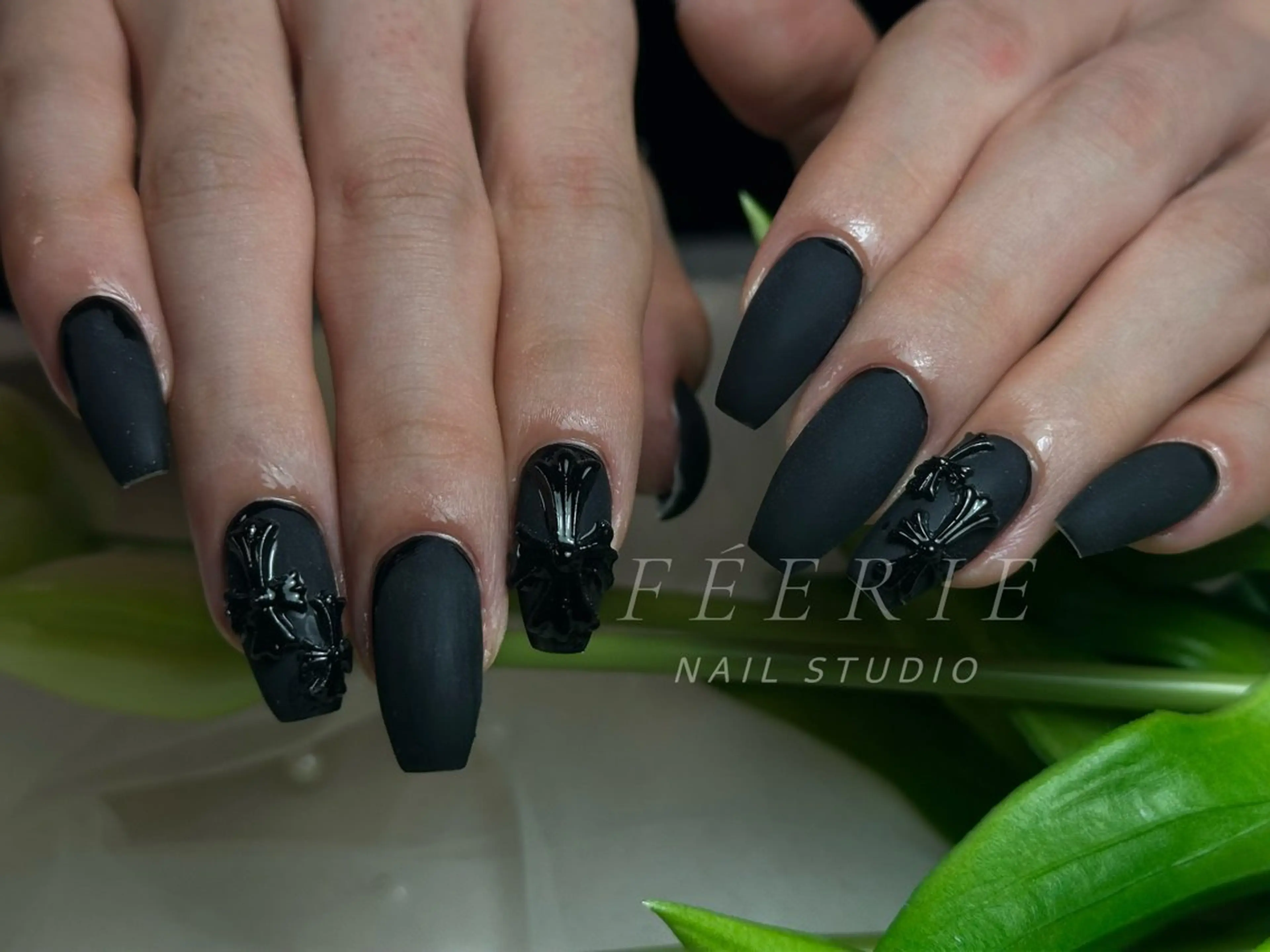 ネイル 成人式 長さ出し フットネイル フレンチネイル ジェルネイル ハンドネイル nail salon Feerieのネイルデザイン