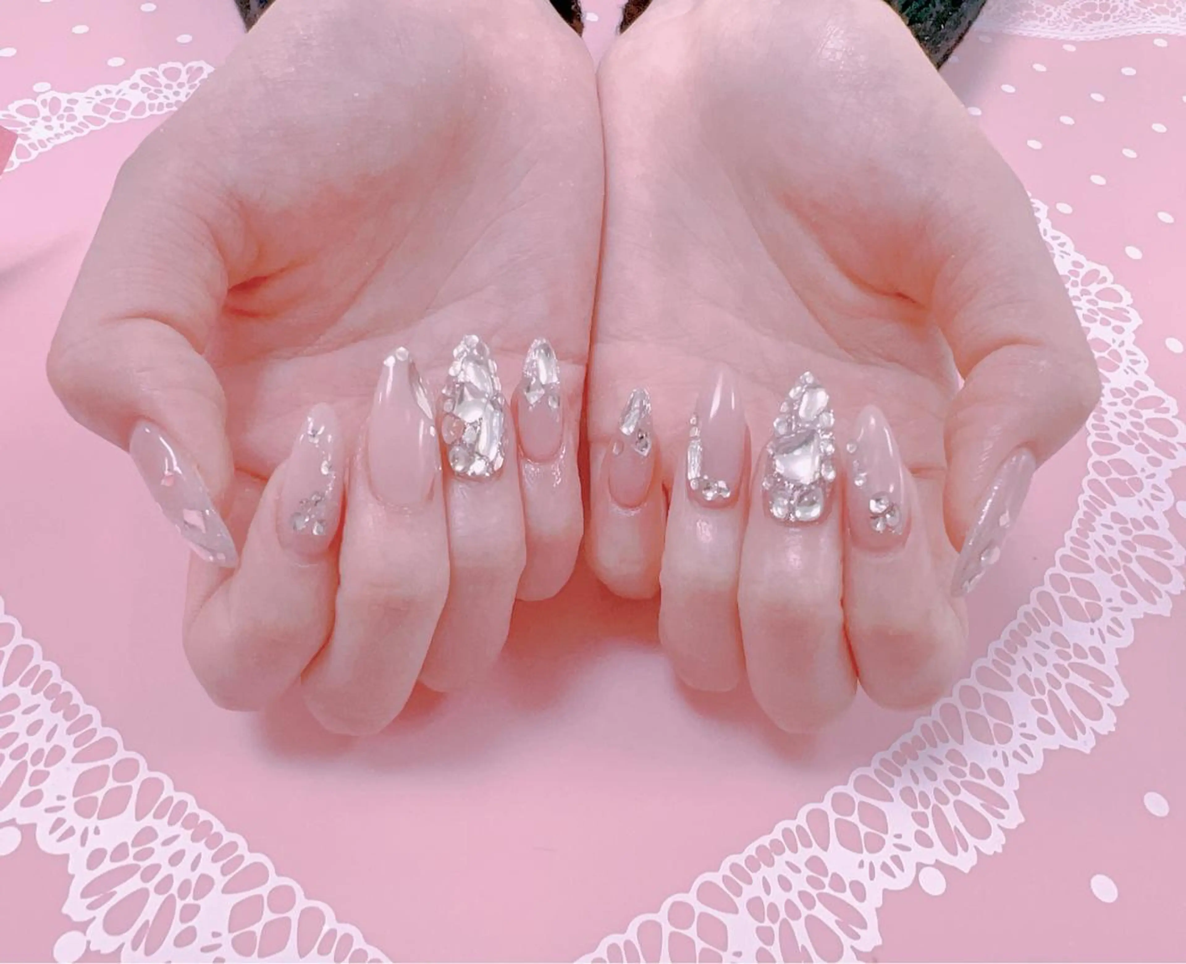 ネイル はぴねす所属・横浜 美夢のネイルデザイン