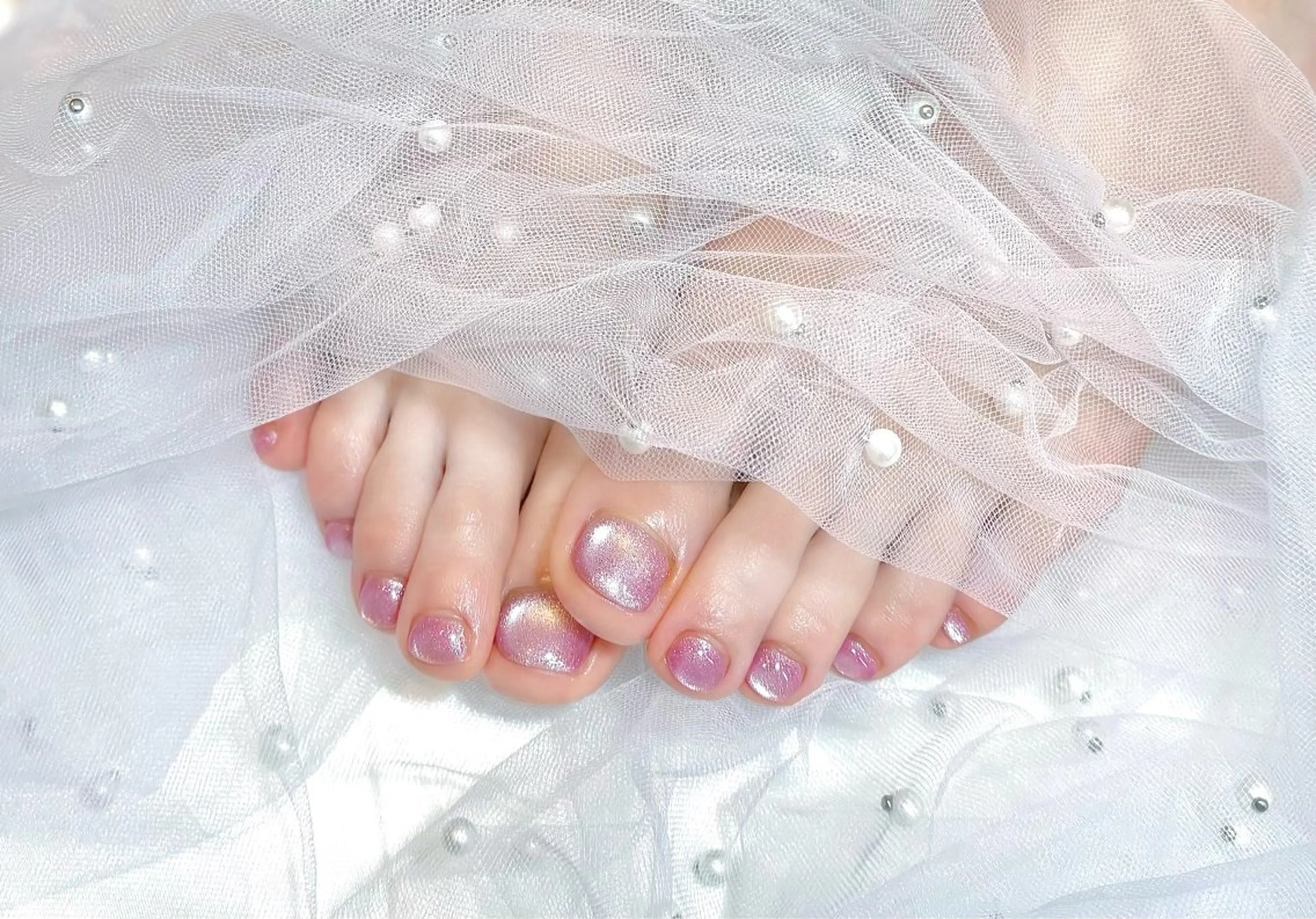 ネイル フレンチネイル ガーリー 韓国ネイル マグネットネイル ビー玉ネイル Chat noir所属・【chatnoir】 MIYUのネイルデザイン