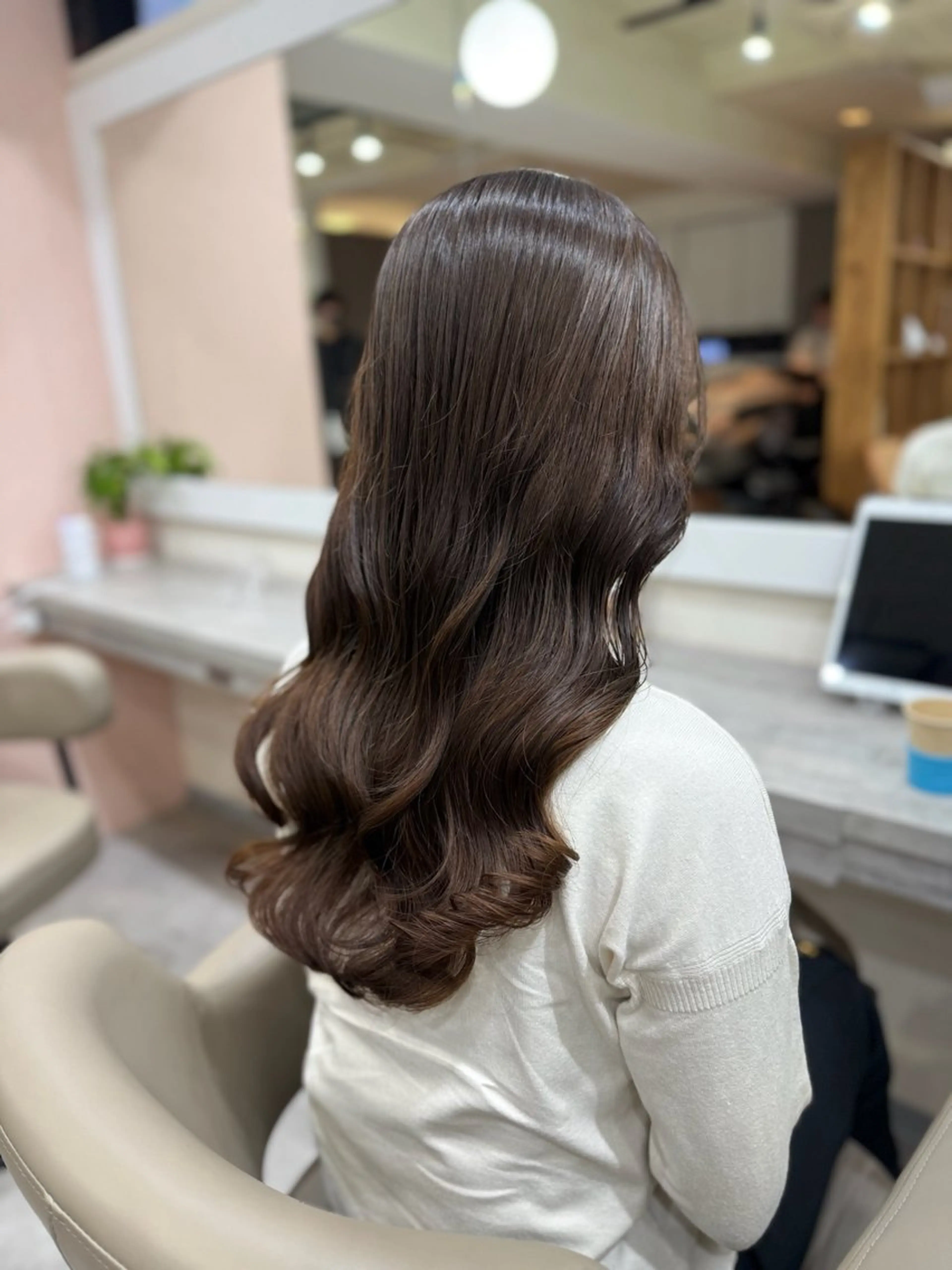 ヘアカラー＋ヴァリジョアトリートメント🫧💕の写真