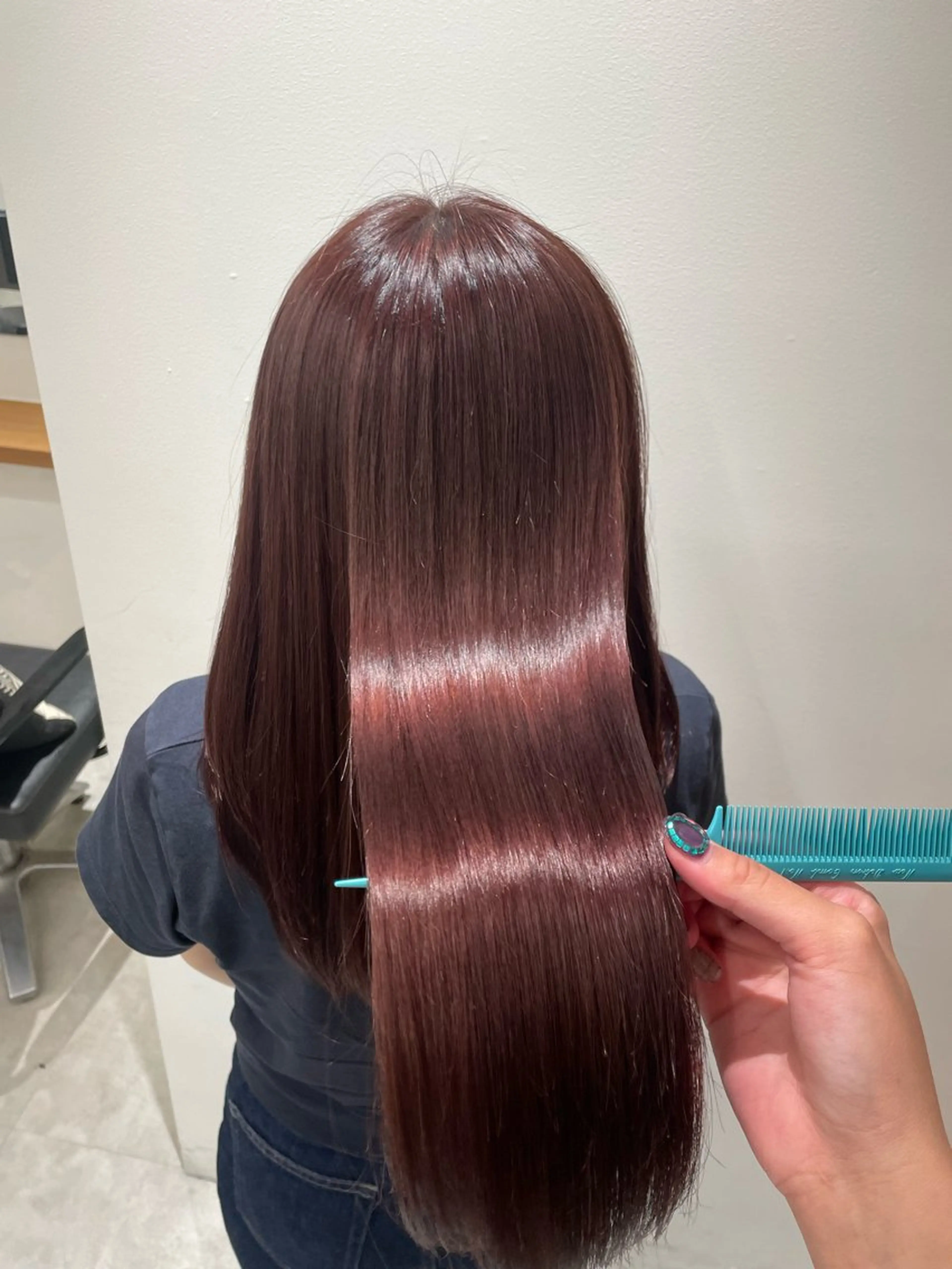 ロング ヘアカラー トリートメント オオシマ ミユのヘアスタイル