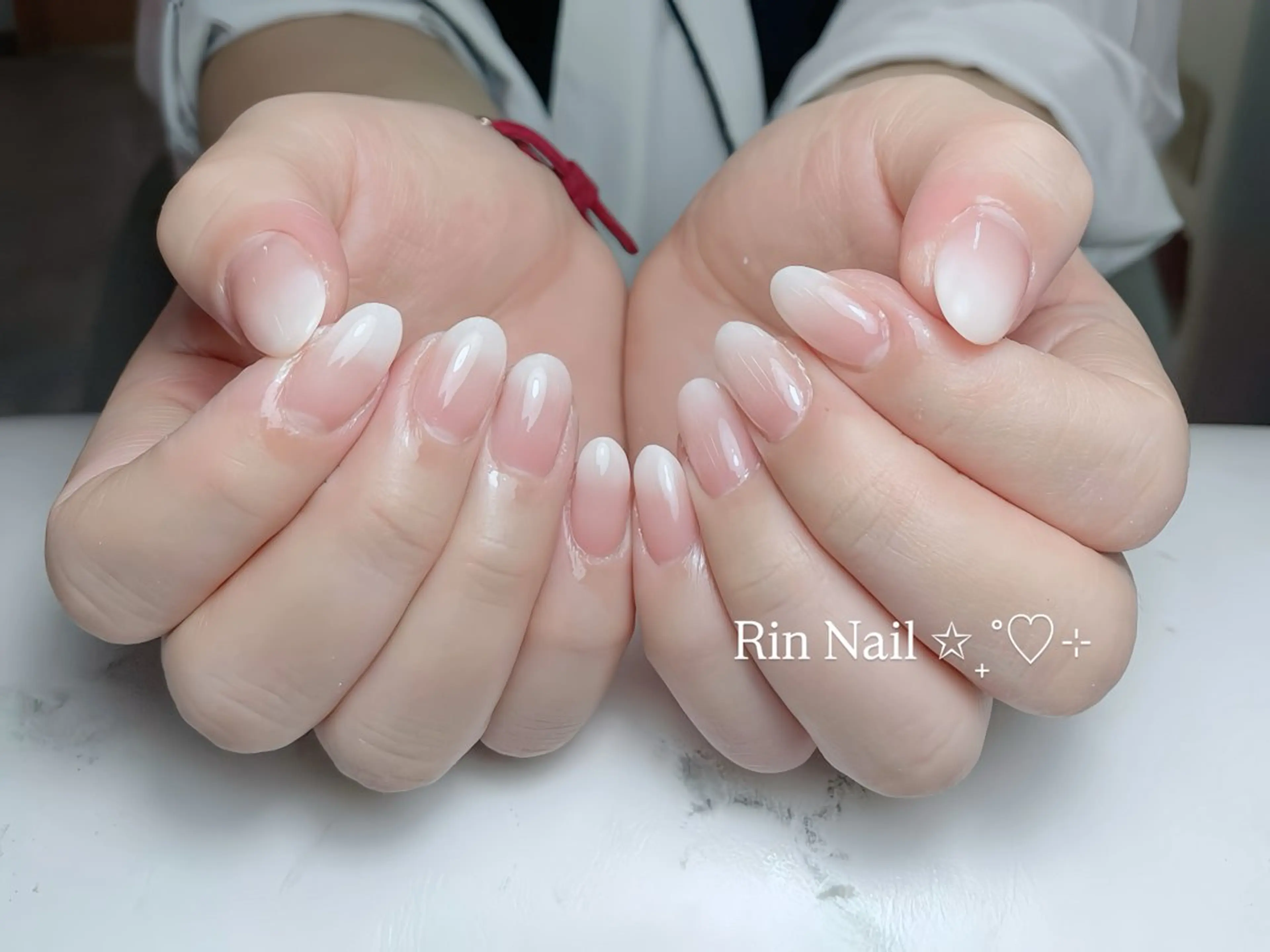 【HAND 自爪★】SNS大人気ベイビーブーマーの写真