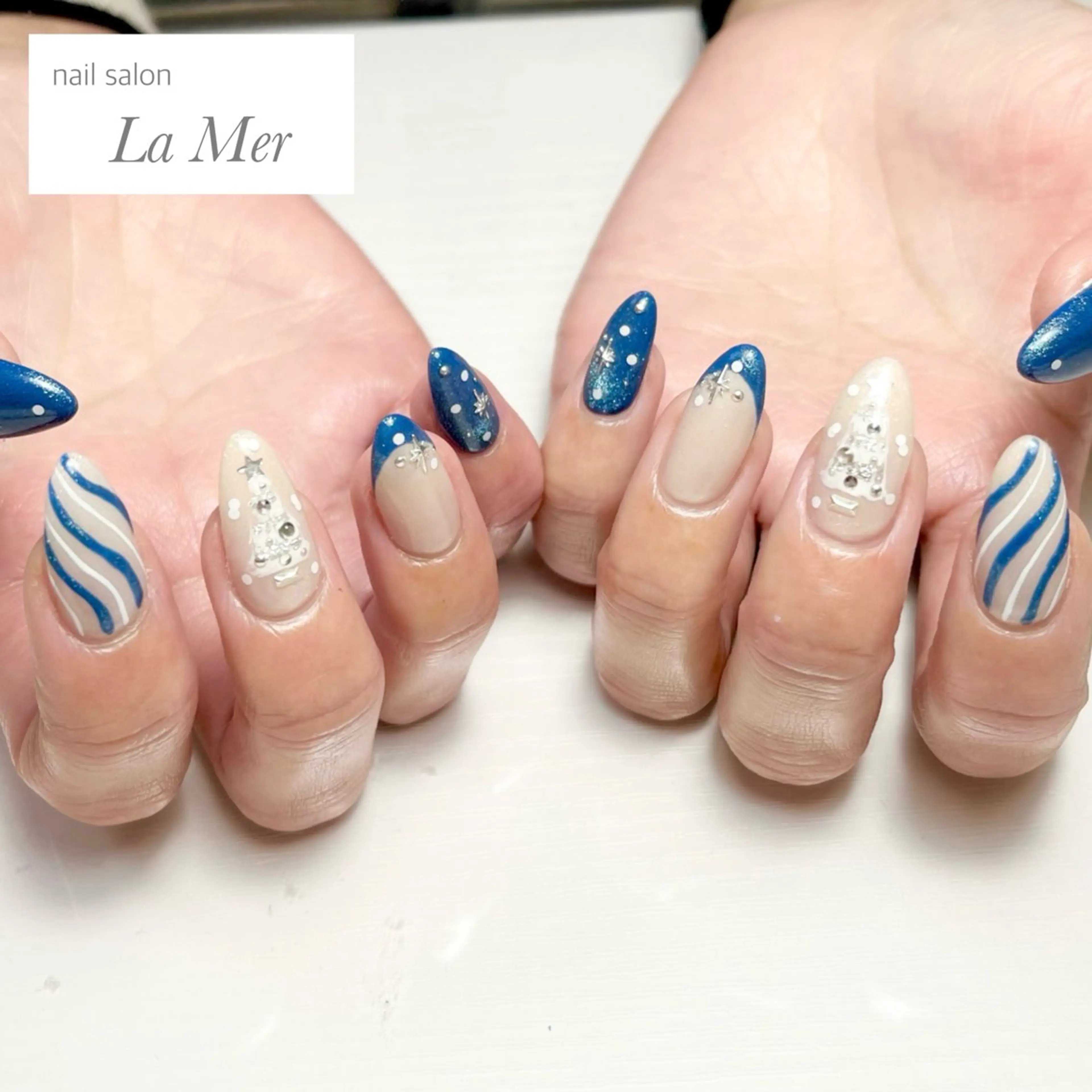 ネイル ブルー フレンチネイル ロングネイル マグネットネイル ピーコックネイル ハンドネイル nailsalon La Merのネイルデザイン