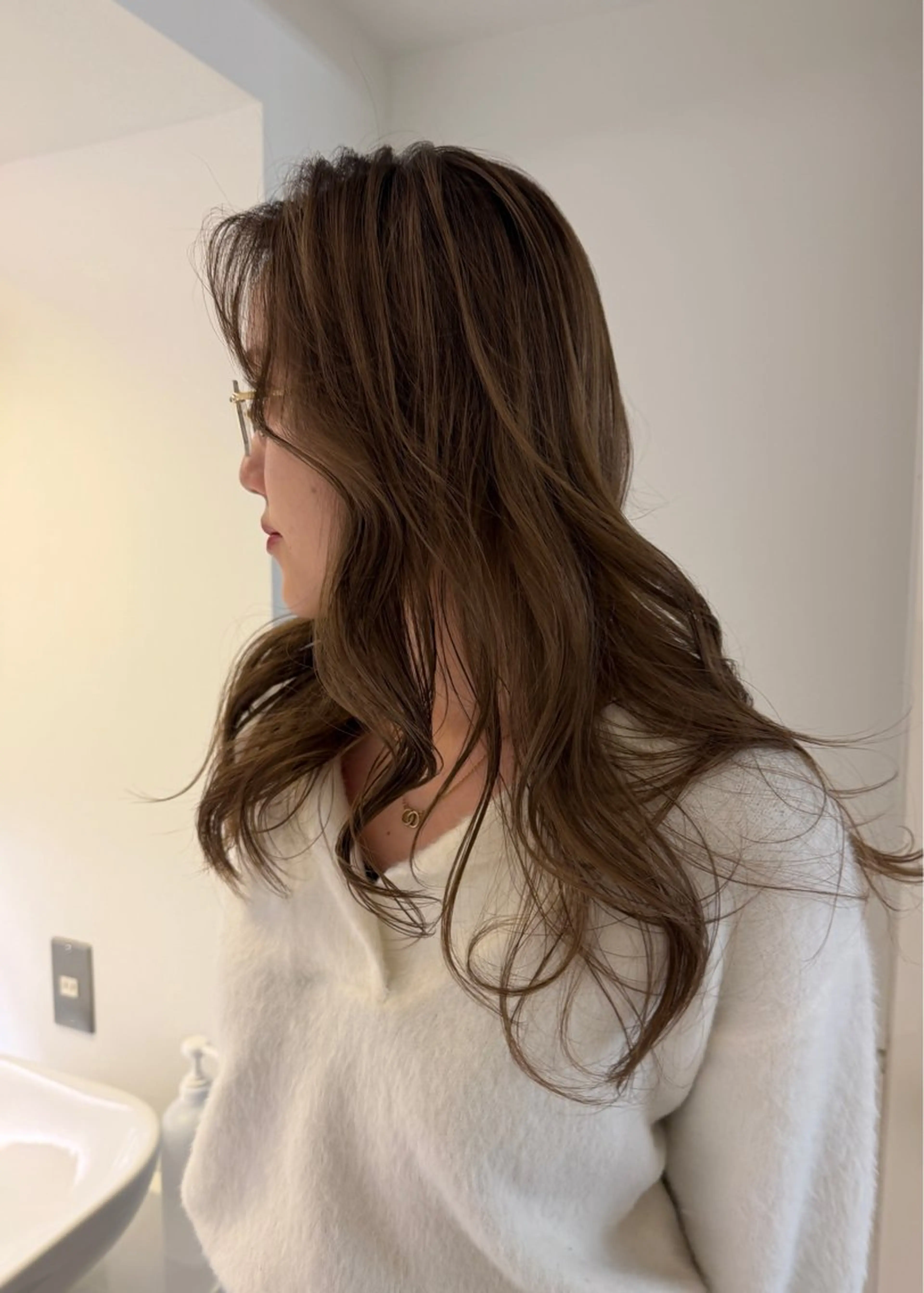 ロング 🎨透明感カラー/ ハイライト/近藤怜那のヘアスタイル