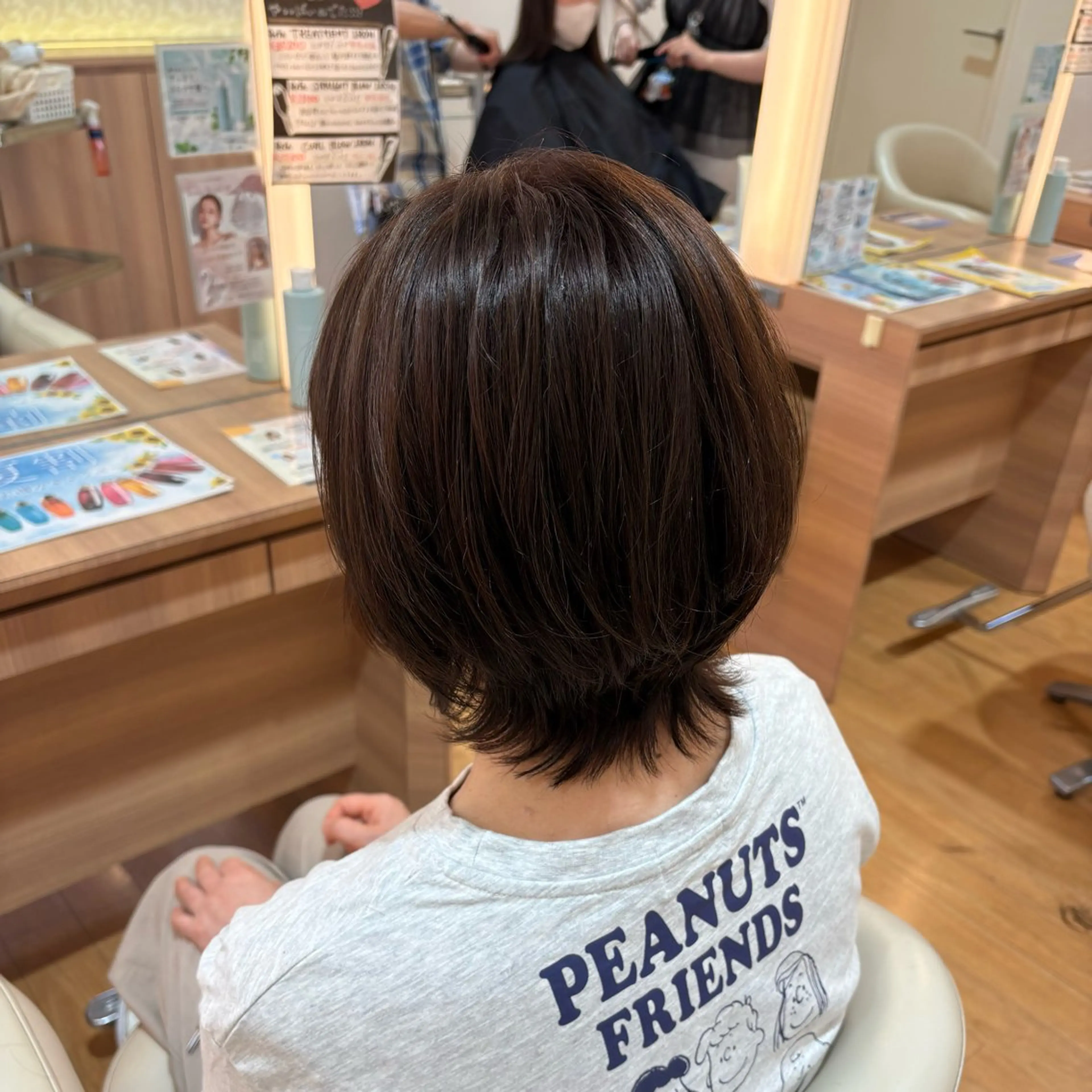 ショート カット 越智 咲穂のヘアスタイル
