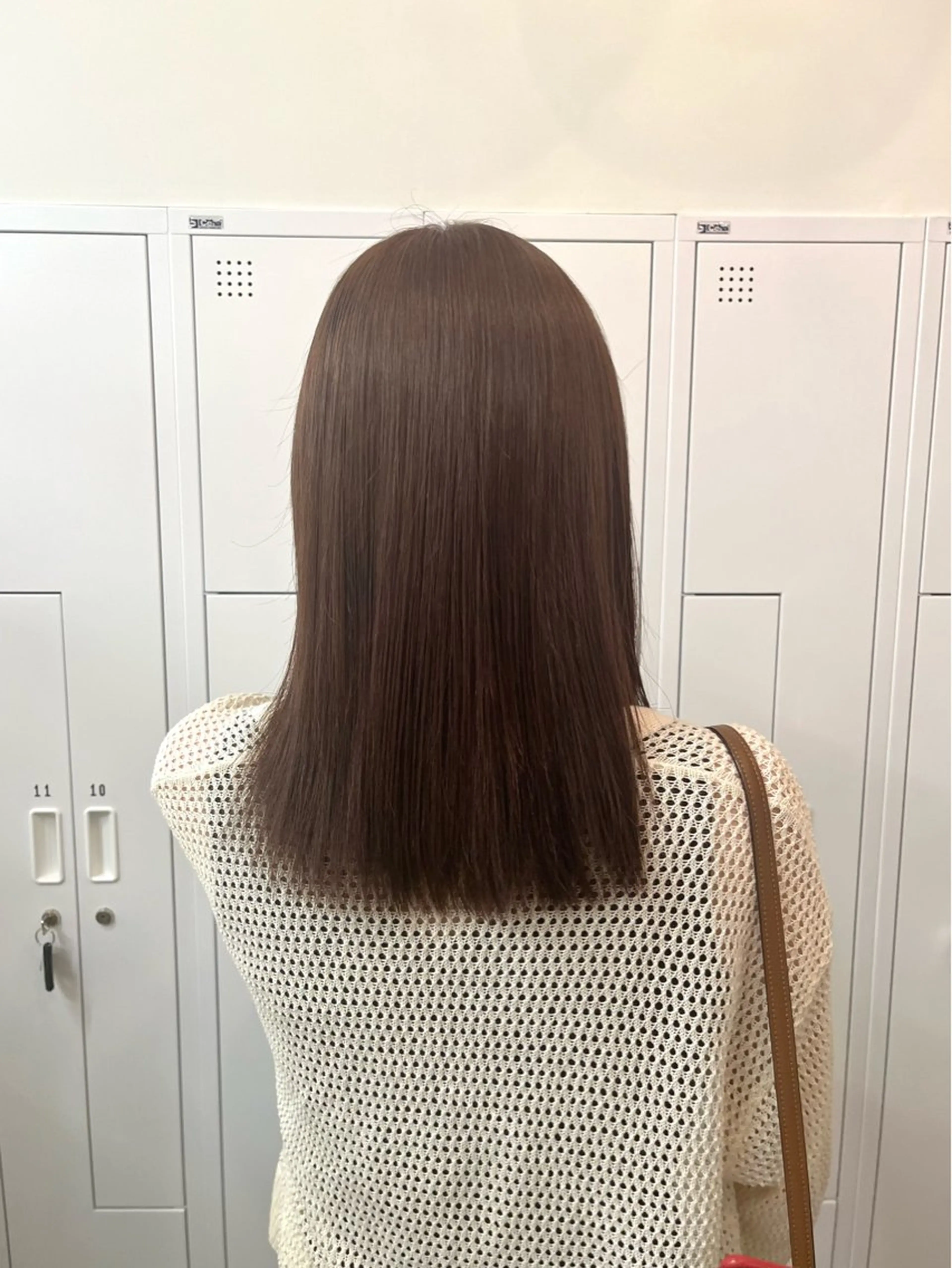 セミロング カット 牧下 晴香のヘアスタイル